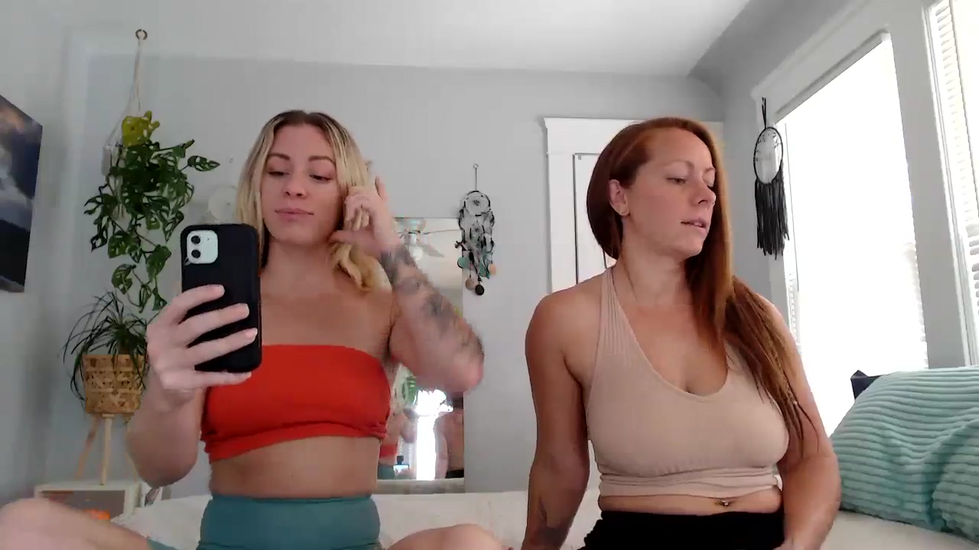 Gallery image thumbnail from AthenaSiren's myfreecams stream on, 10/09/2023, 16:03 image 11 of 20