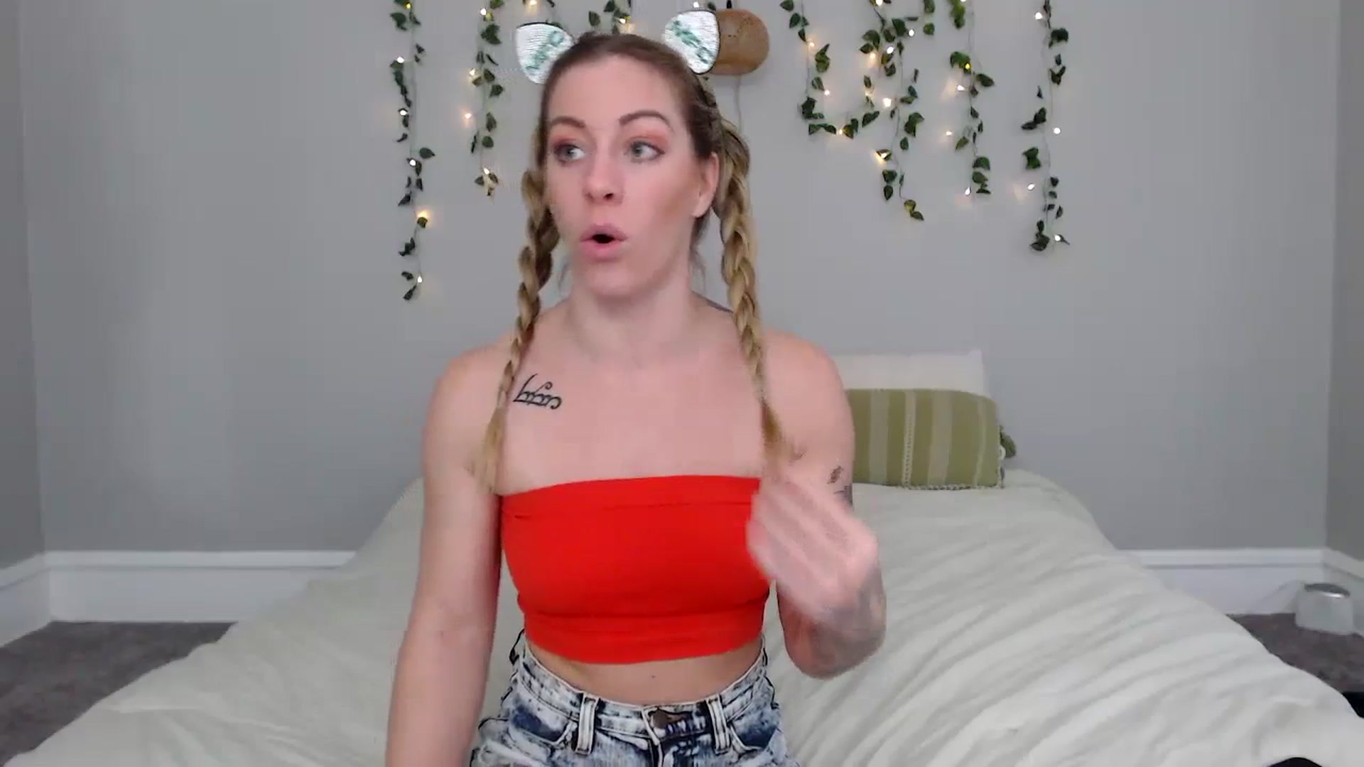 Gallery image thumbnail from AthenaSiren's myfreecams stream on, 01/09/2024, 16:26 image 12 of 20