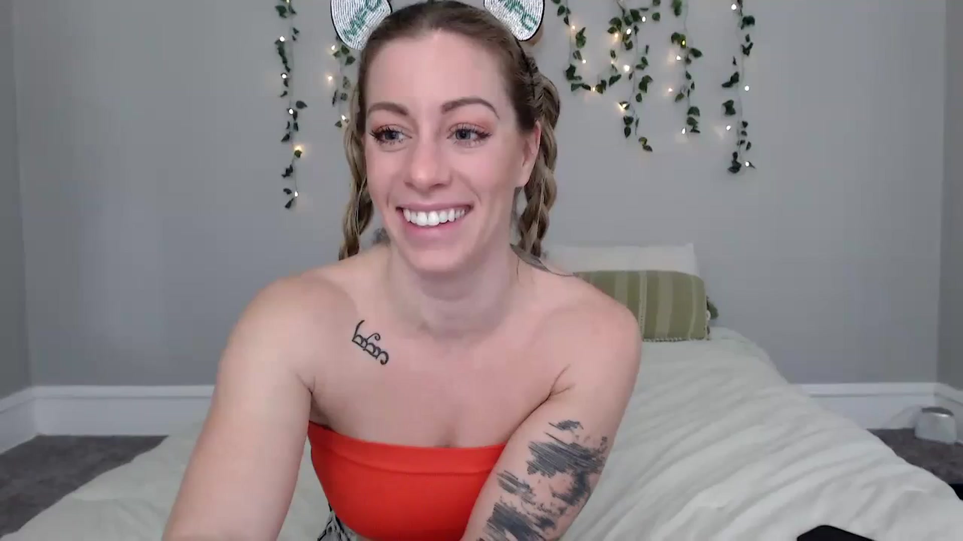 Gallery image thumbnail from AthenaSiren's myfreecams stream on, 01/09/2024, 16:26 image 20 of 20