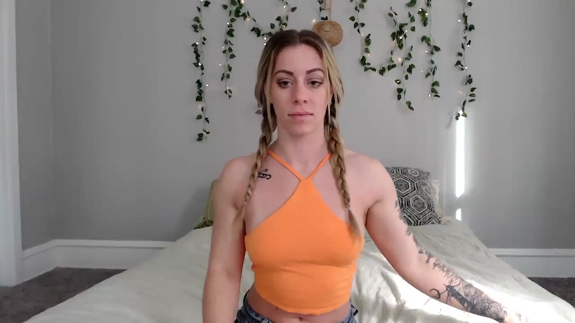 Gallery image thumbnail from AthenaSiren's myfreecams stream on, 02/12/2024, 16:01 image 7 of 20