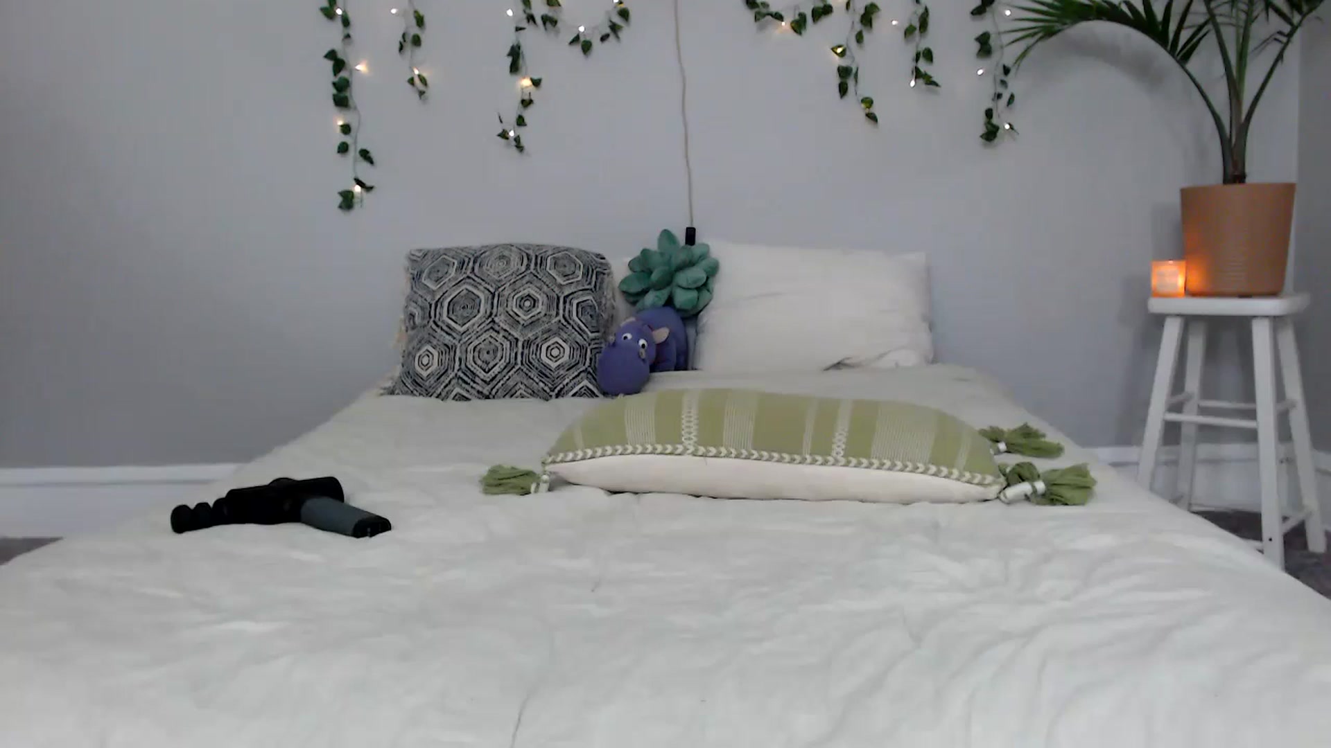 Gallery image thumbnail from AthenaSiren's myfreecams stream on, 03/17/2024, 01:08 image 16 of 20