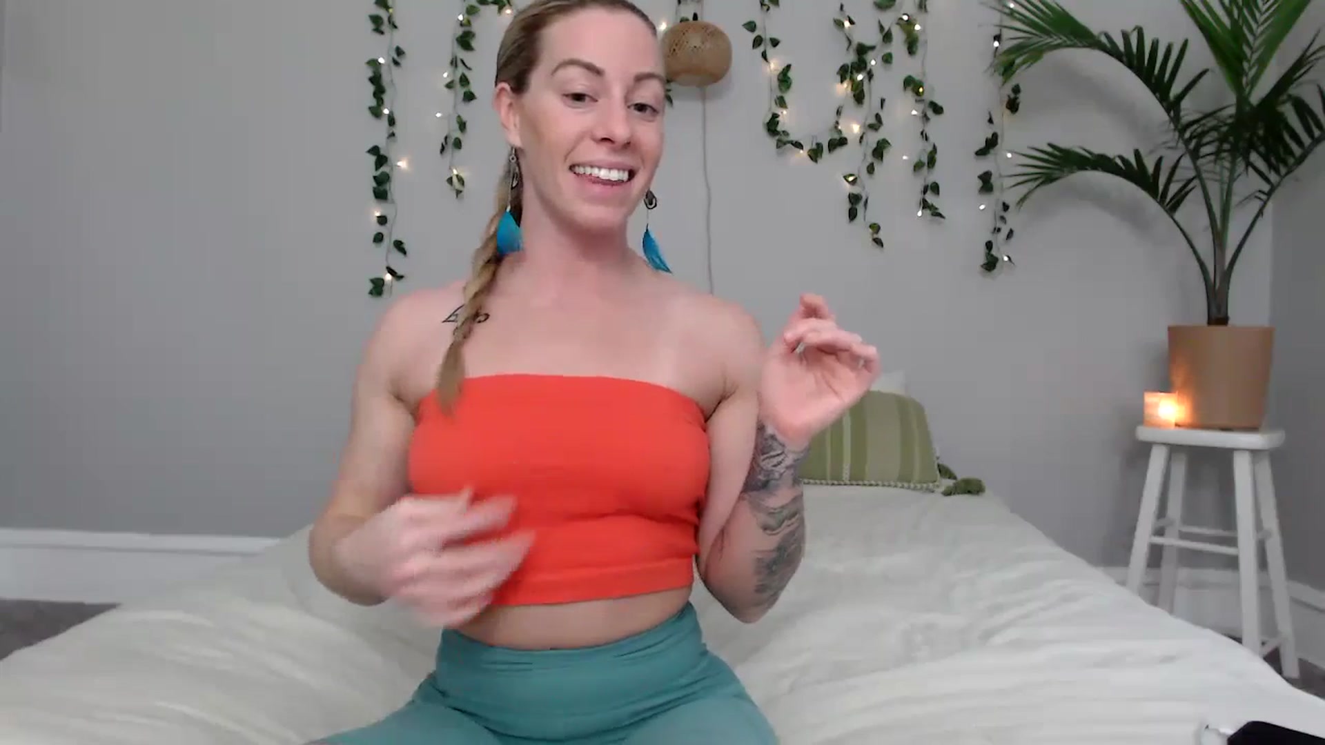 Gallery image thumbnail from AthenaSiren's myfreecams stream on, 03/17/2024, 23:00 image 8 of 20