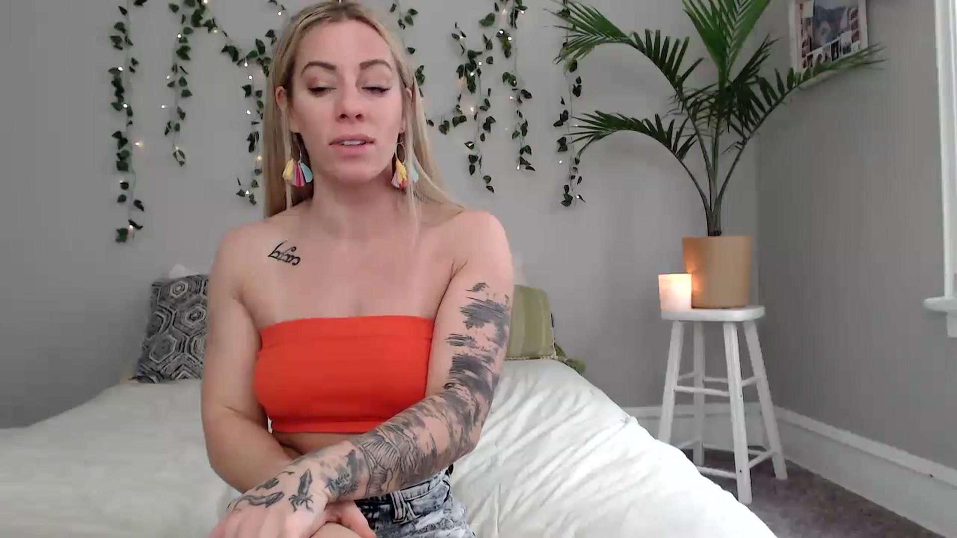 Gallery image thumbnail from AthenaSiren's myfreecams stream on, 03/22/2024, 15:15 image 13 of 20