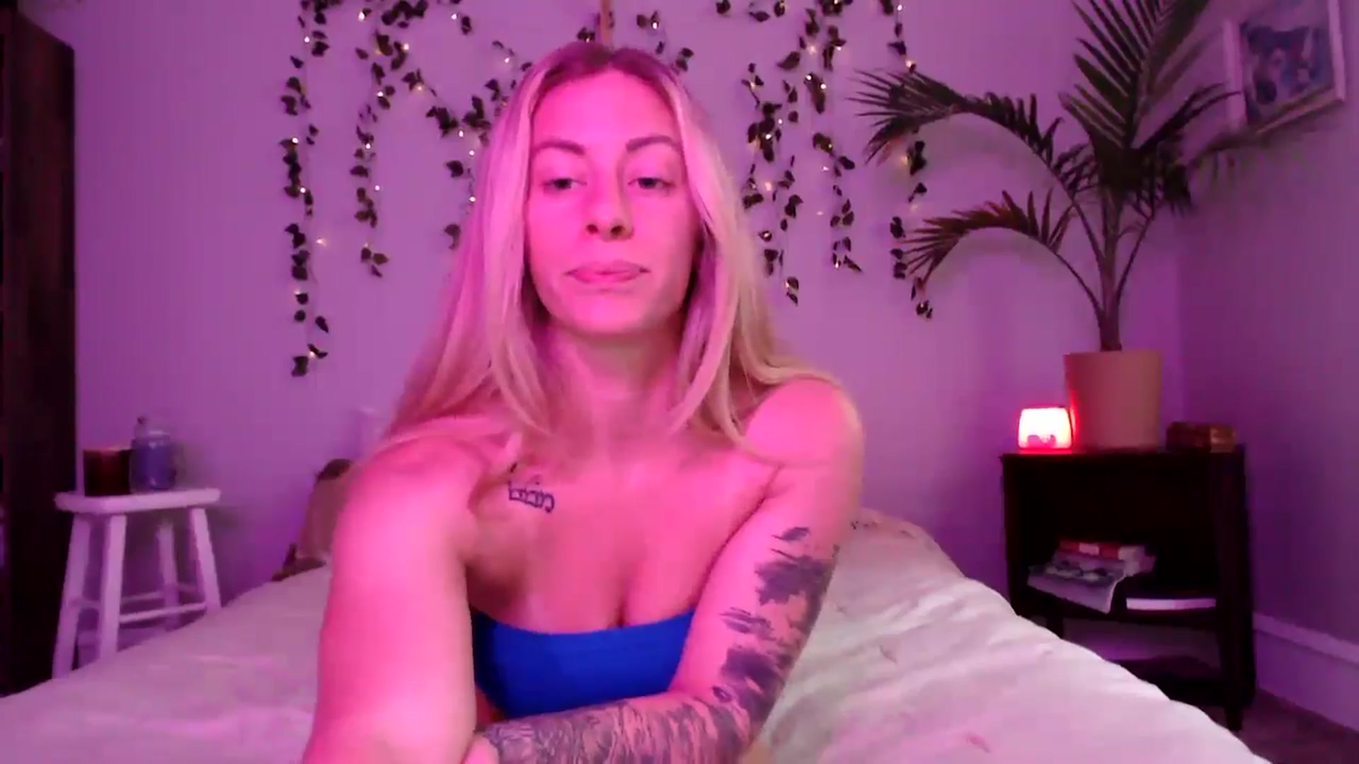 Gallery image thumbnail from AthenaSiren's myfreecams stream on, 05/15/2024, 23:49 image 10 of 20