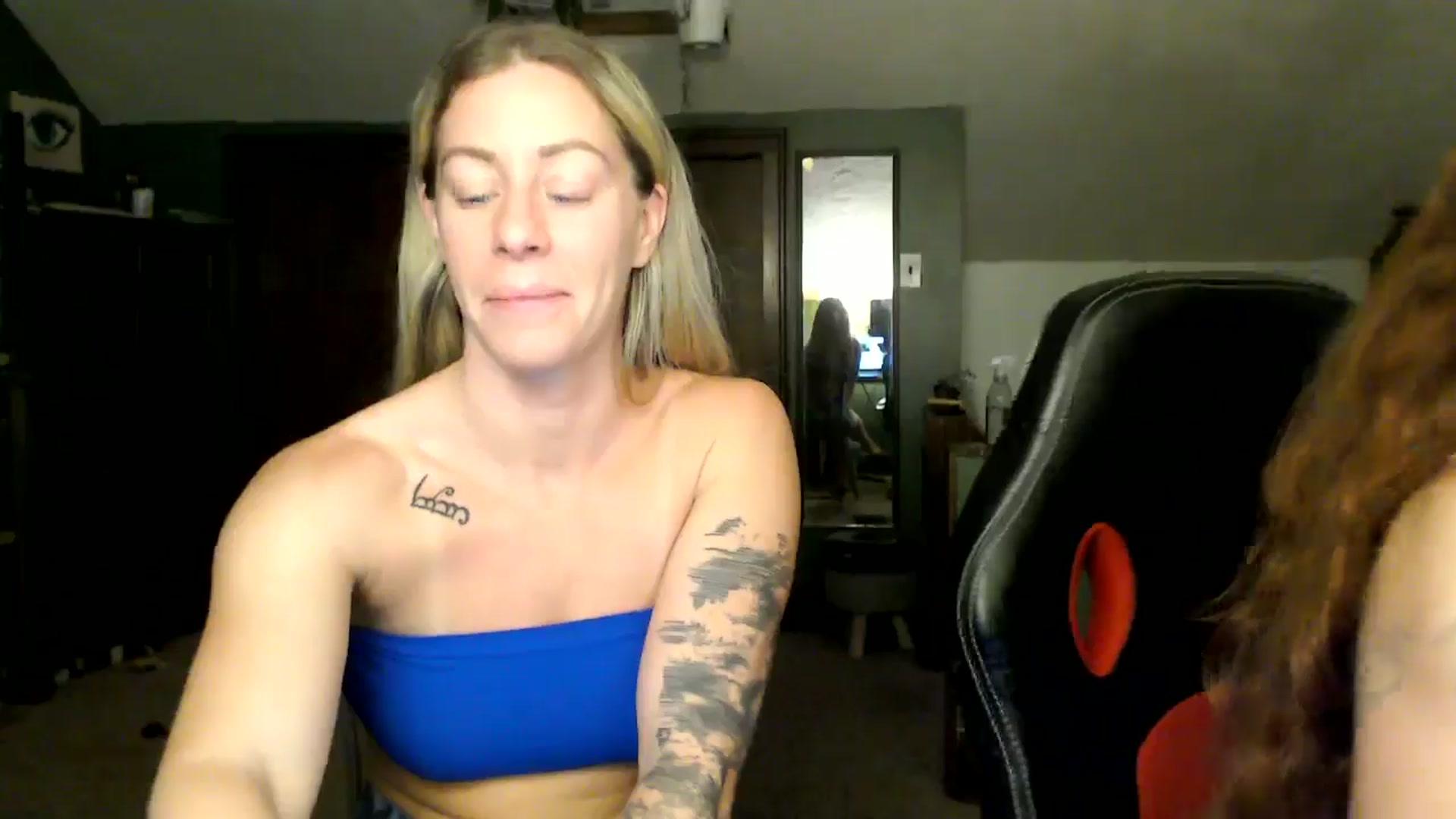Gallery image thumbnail from AthenaSiren's myfreecams stream on, 06/15/2024, 01:46 image 12 of 20
