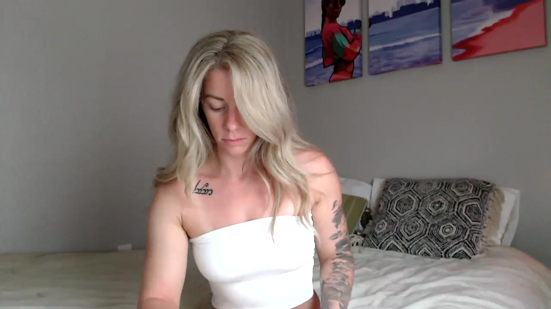Gallery image thumbnail from AthenaSiren's myfreecams stream on, 06/21/2024, 22:03 image 14 of 20
