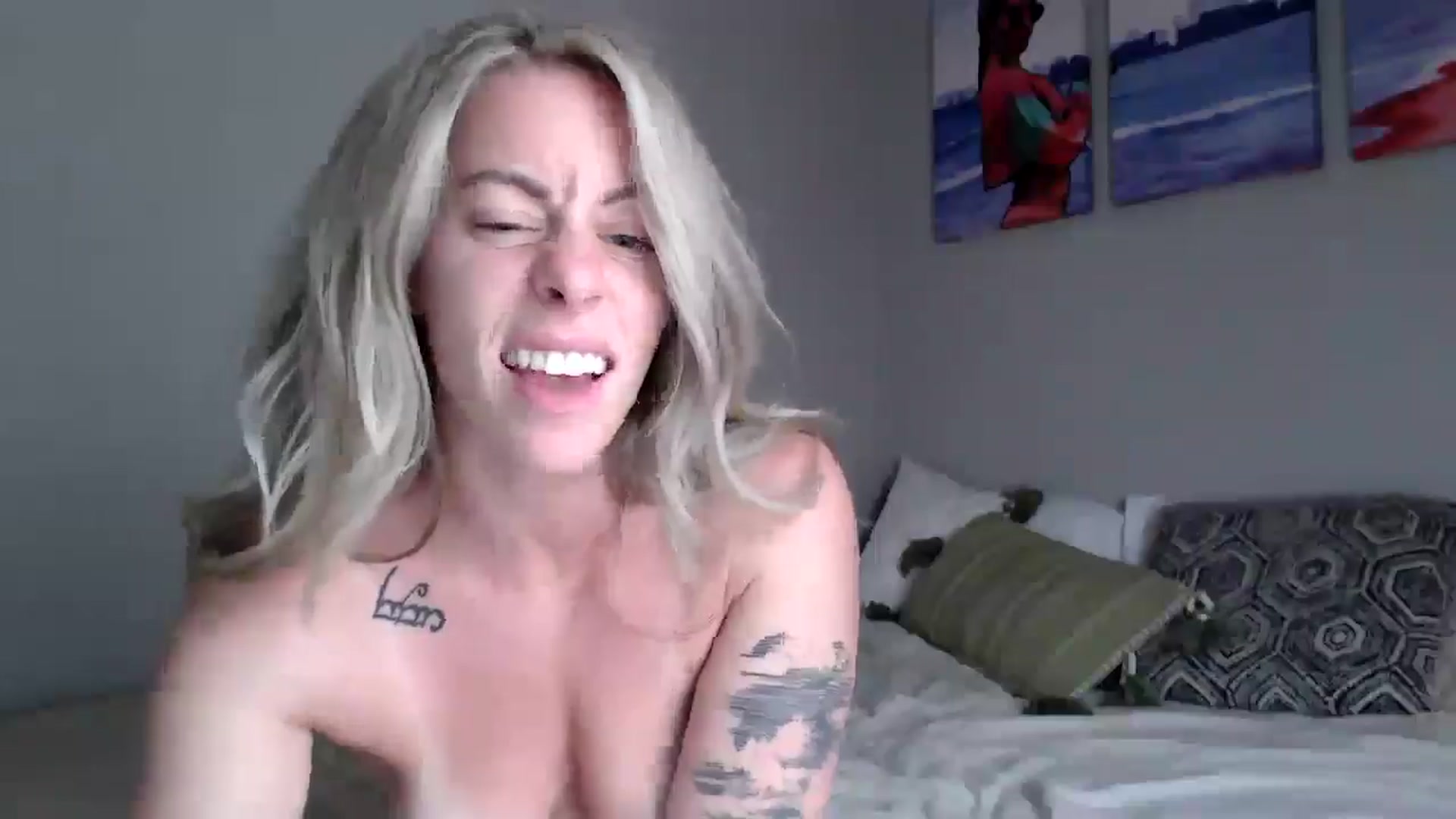 Gallery image thumbnail from AthenaSiren's myfreecams stream on, 06/21/2024, 23:34 image 20 of 20