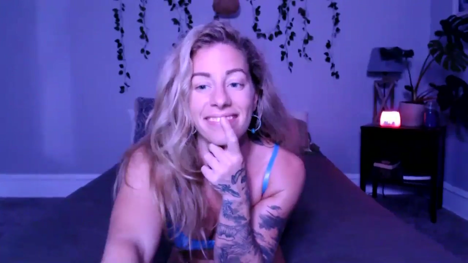 Gallery image thumbnail from AthenaSiren's myfreecams stream on, 08/09/2024, 02:14 image 3 of 20