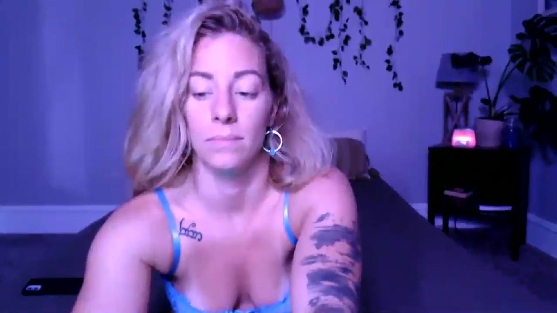 Gallery image thumbnail from AthenaSiren's myfreecams stream on, 08/09/2024, 02:14 image 15 of 20