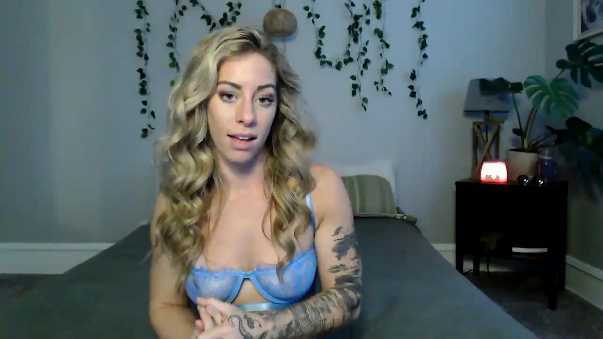 Gallery image thumbnail from AthenaSiren's myfreecams stream on, 08/11/2024, 23:58 image 11 of 20