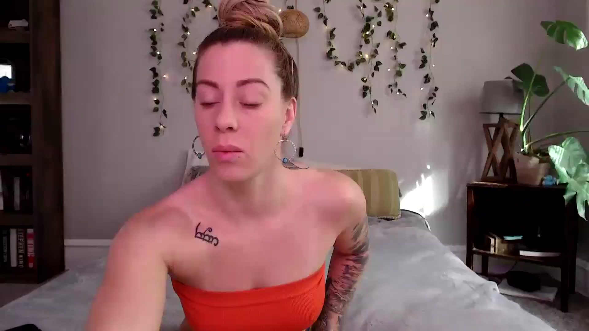 Gallery image thumbnail from AthenaSiren's myfreecams stream on, 03/05/2025, 16:07 image 4 of 20