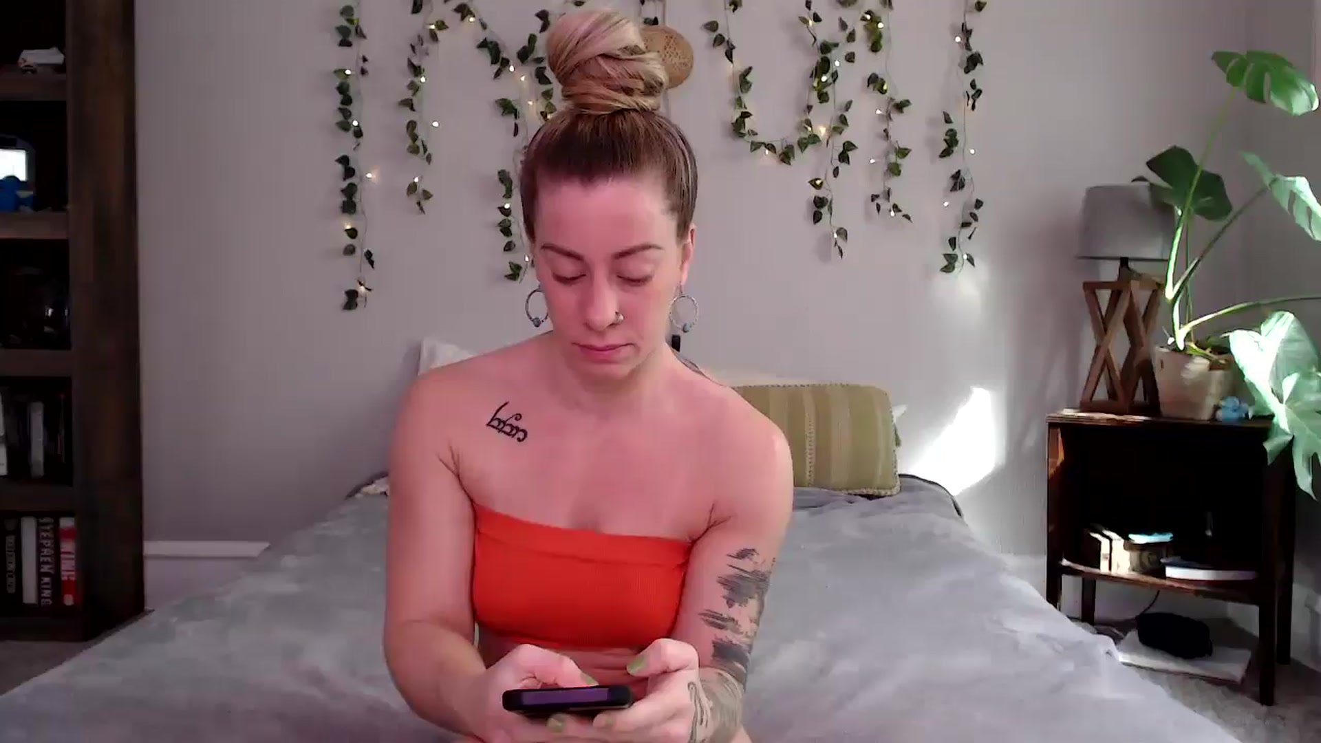 Gallery image thumbnail from AthenaSiren's myfreecams stream on, 03/05/2025, 16:07 image 14 of 20