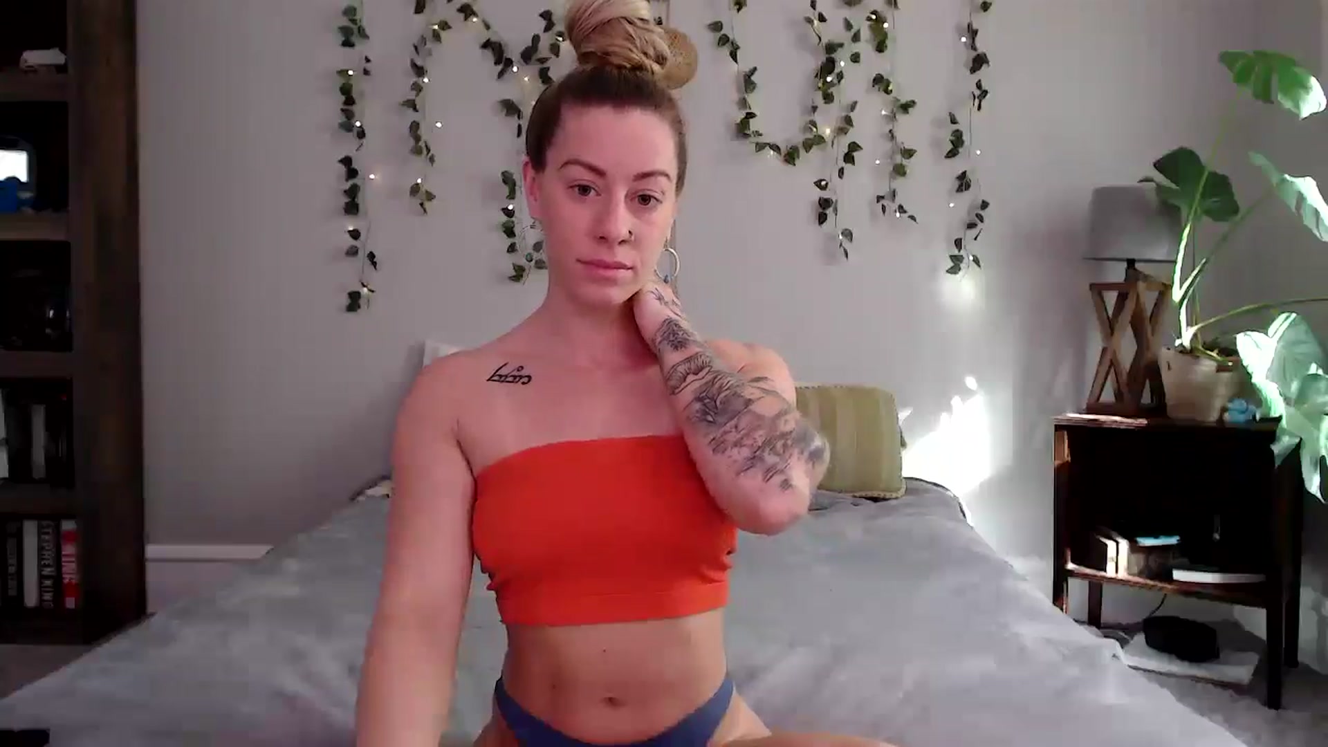 Gallery image thumbnail from AthenaSiren's myfreecams stream on, 03/05/2025, 16:07 image 6 of 20
