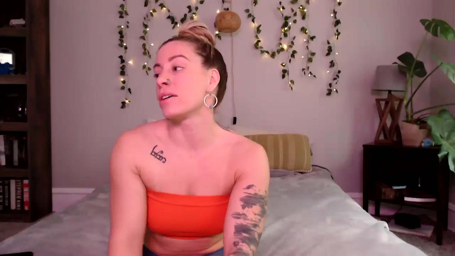 Gallery image thumbnail from AthenaSiren's myfreecams stream on, 03/05/2025, 17:14 image 10 of 20
