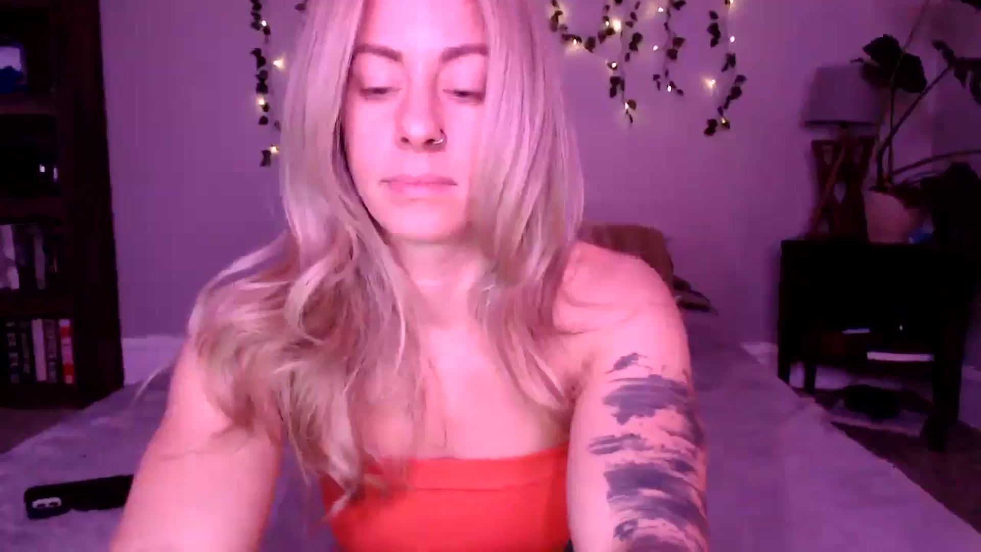 Gallery image thumbnail from AthenaSiren's myfreecams stream on, 03/06/2025, 02:49 image 18 of 20