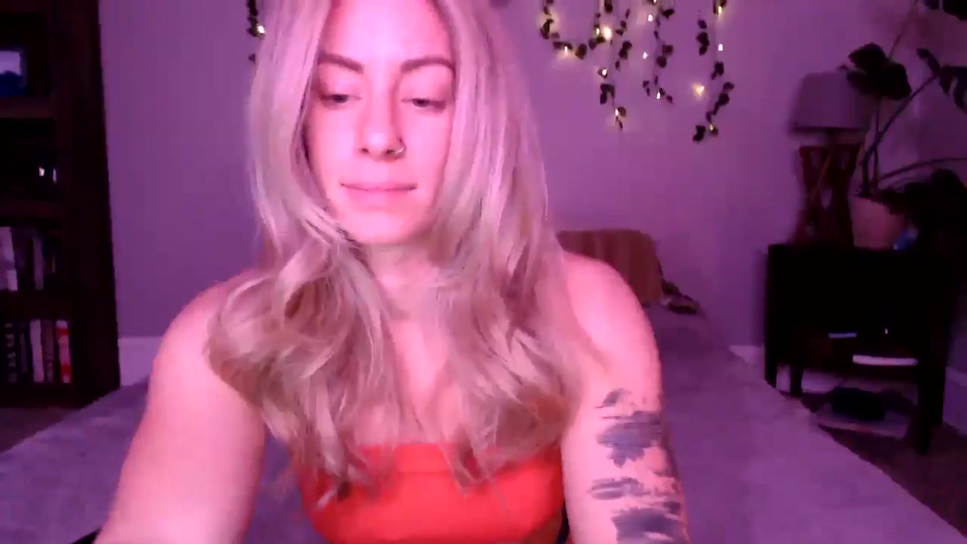 Gallery image thumbnail from AthenaSiren's myfreecams stream on, 03/06/2025, 02:49 image 17 of 20
