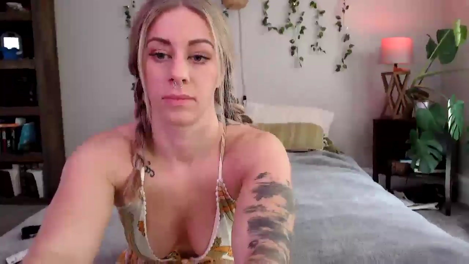 Gallery image thumbnail from AthenaSiren's myfreecams stream on, 05/29/2025, 16:03 image 6 of 20