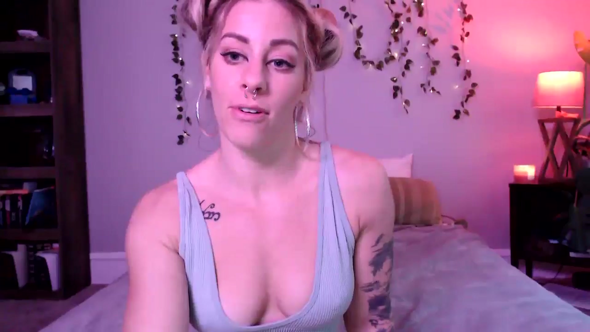 Gallery image thumbnail from AthenaSiren's myfreecams stream on, 06/02/2025, 24:57 image 7 of 20