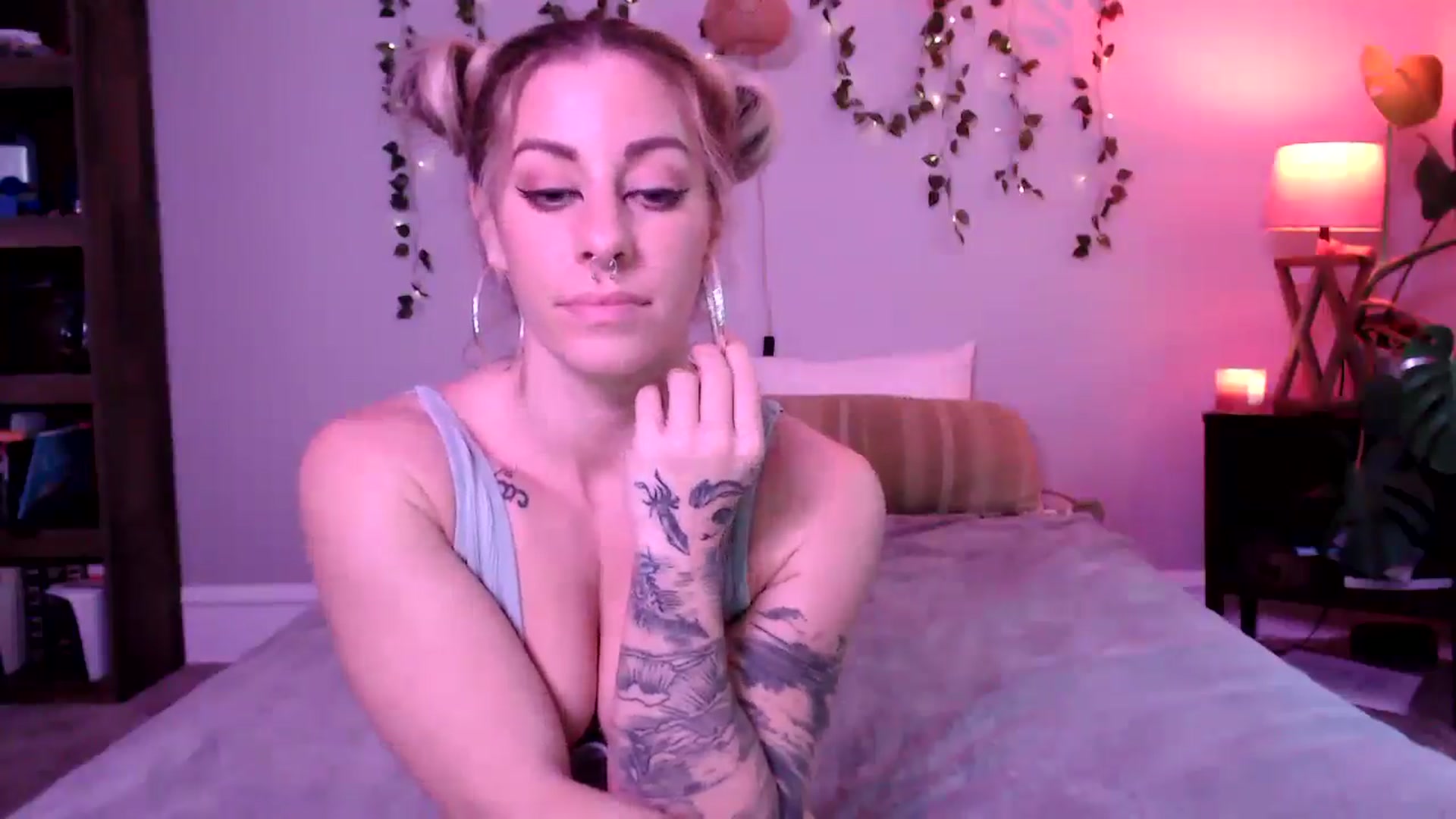 Gallery image thumbnail from AthenaSiren's myfreecams stream on, 06/02/2025, 24:57 image 8 of 20