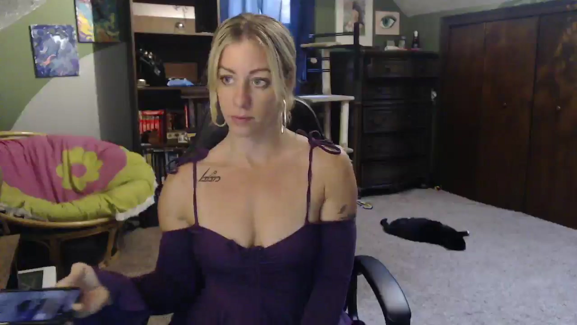 Gallery image thumbnail from AthenaSiren's myfreecams stream on, 08/03/2025, 24:28 image 13 of 20