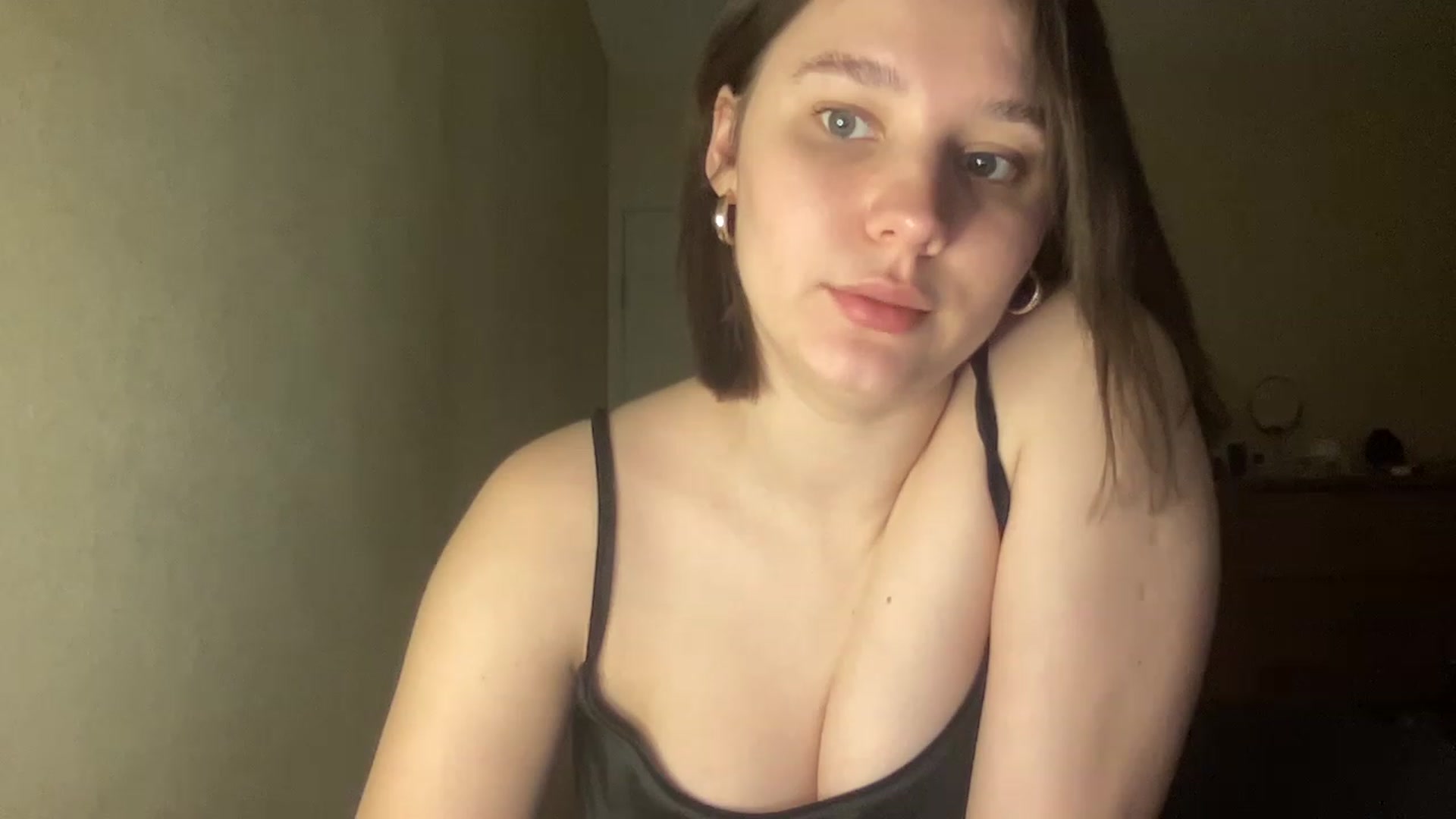 Gallery image thumbnail from Athena_Faris's myfreecams stream on, 11/21/2022, 13:02 image 5 of 20