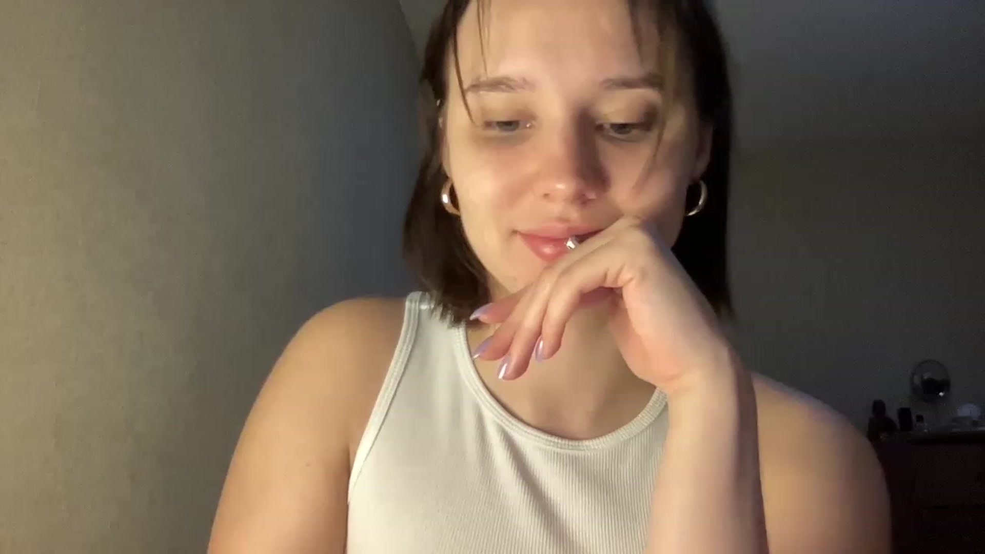 Gallery image thumbnail from Athena_Faris's myfreecams stream on, 11/22/2022, 13:58 image 15 of 20