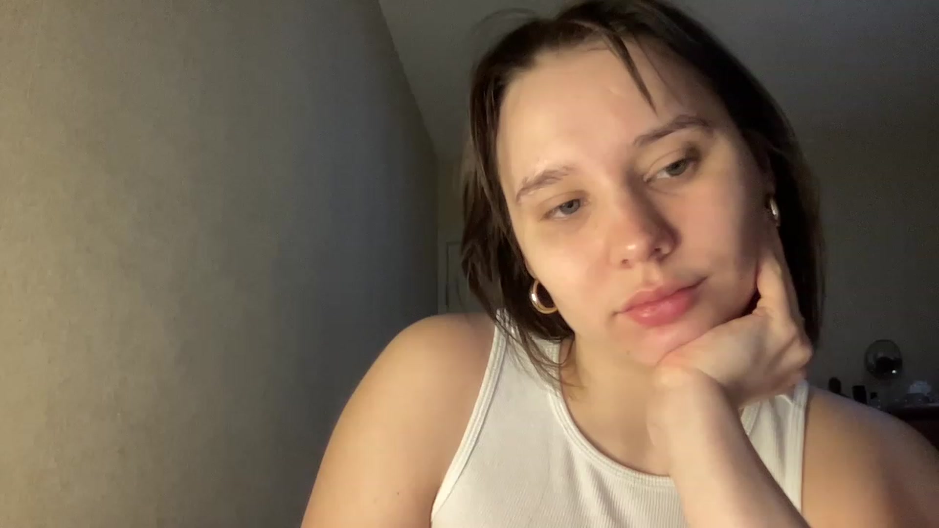 Gallery image thumbnail from Athena_Faris's myfreecams stream on, 11/22/2022, 13:58 image 8 of 20