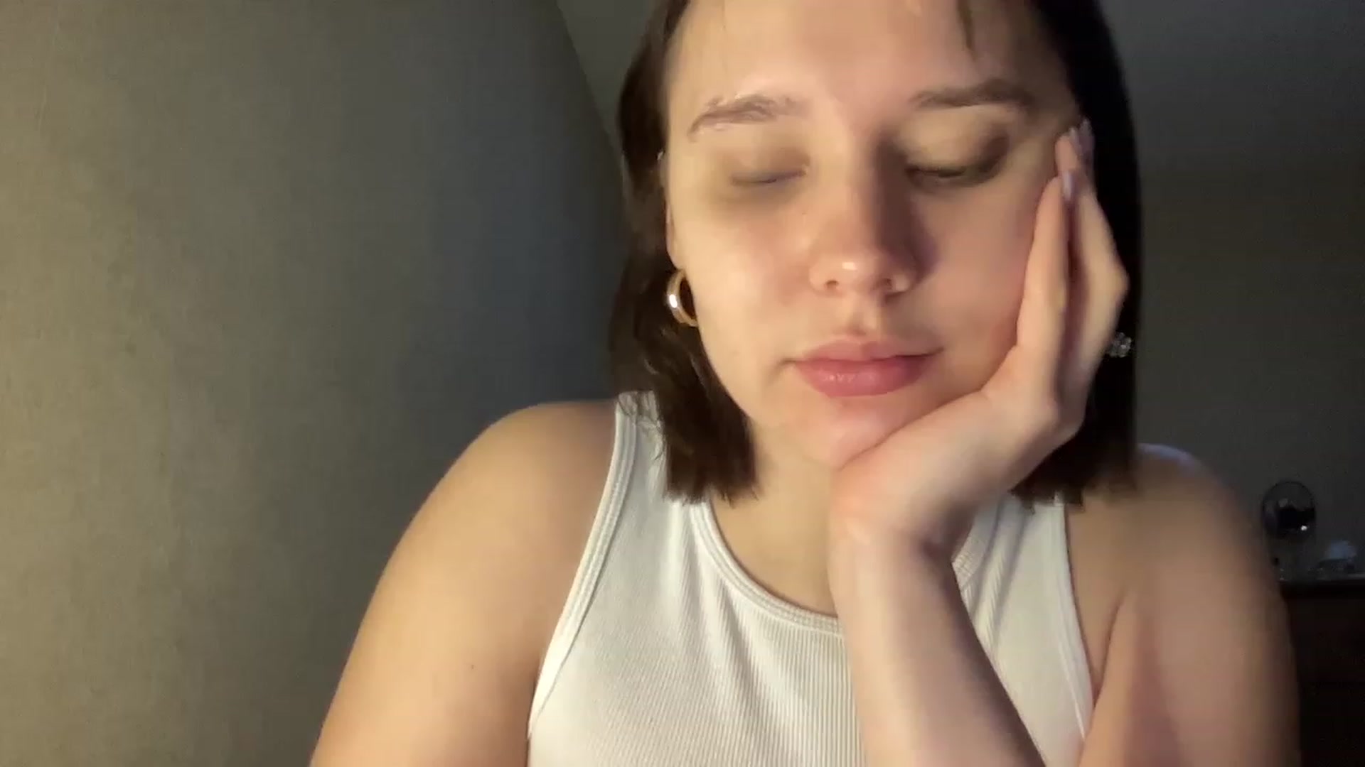 Gallery image thumbnail from Athena_Faris's myfreecams stream on, 11/22/2022, 13:58 image 20 of 20