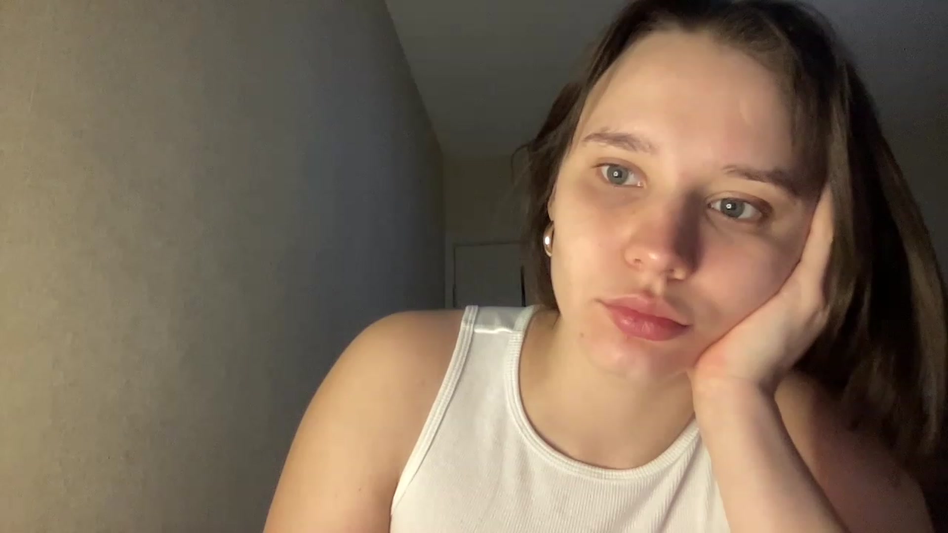 Gallery image thumbnail from Athena_Faris's myfreecams stream on, 11/22/2022, 13:58 image 3 of 20