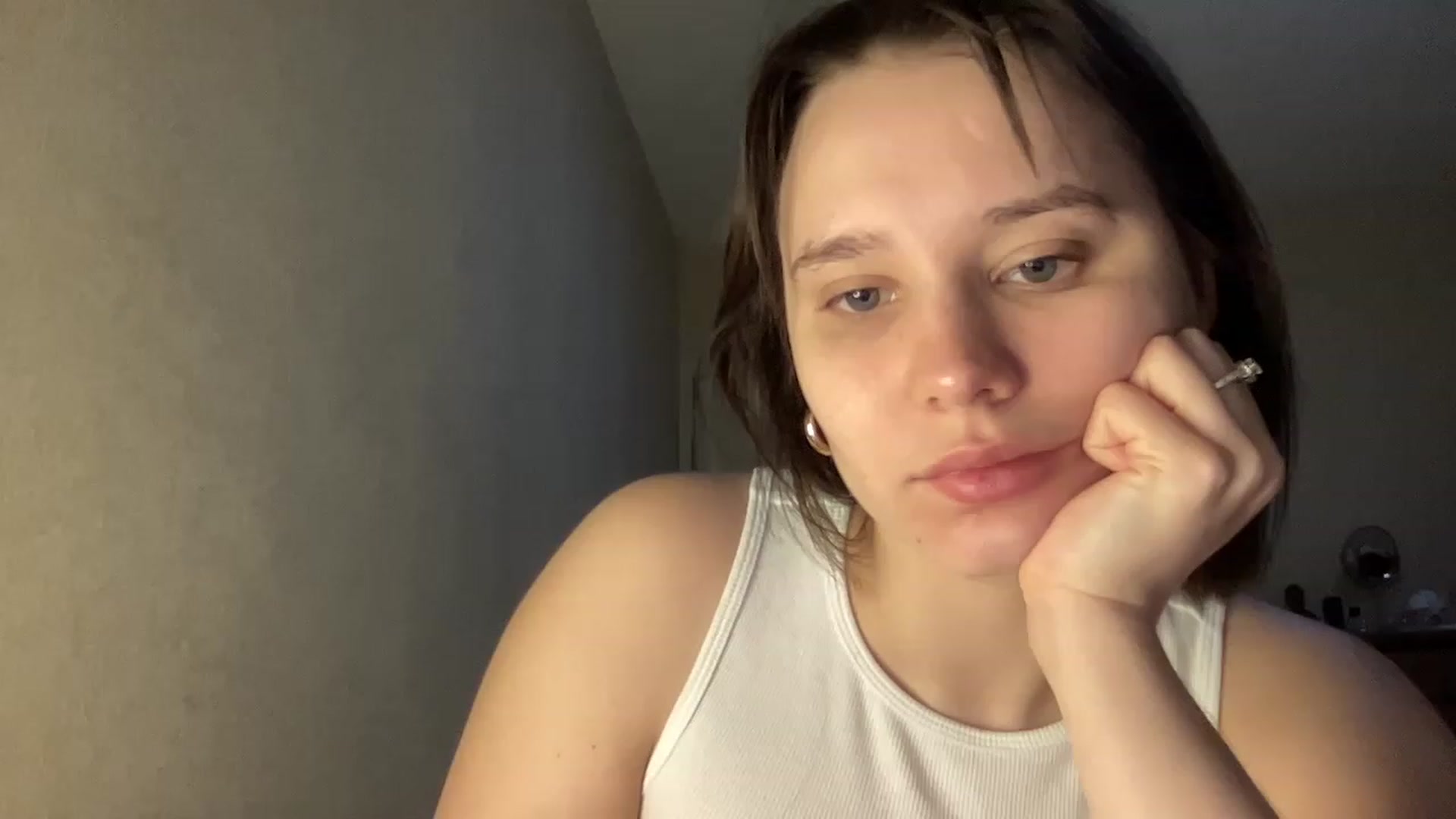 Gallery image thumbnail from Athena_Faris's myfreecams stream on, 11/22/2022, 13:58 image 7 of 20