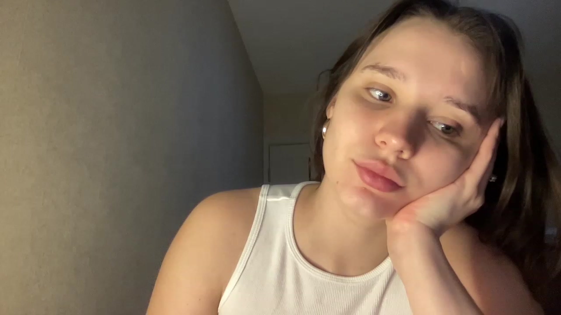 Gallery image thumbnail from Athena_Faris's myfreecams stream on, 11/22/2022, 13:58 image 2 of 20