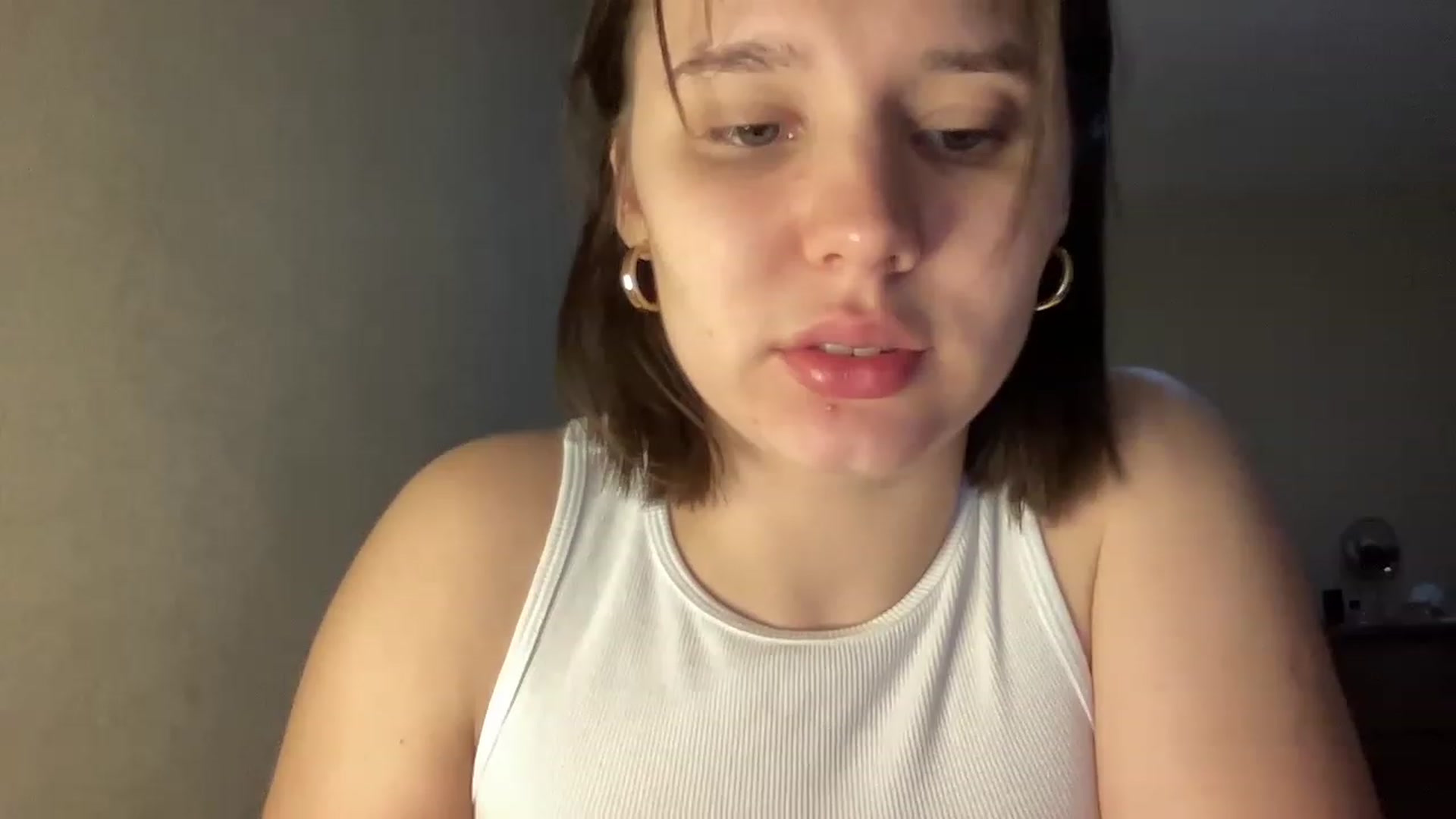 Gallery image thumbnail from Athena_Faris's myfreecams stream on, 11/22/2022, 13:58 image 16 of 20