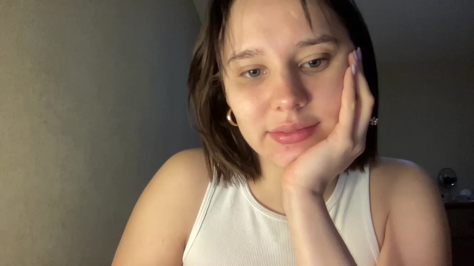 Gallery image thumbnail from Athena_Faris's myfreecams stream on, 11/22/2022, 13:58 image 19 of 20