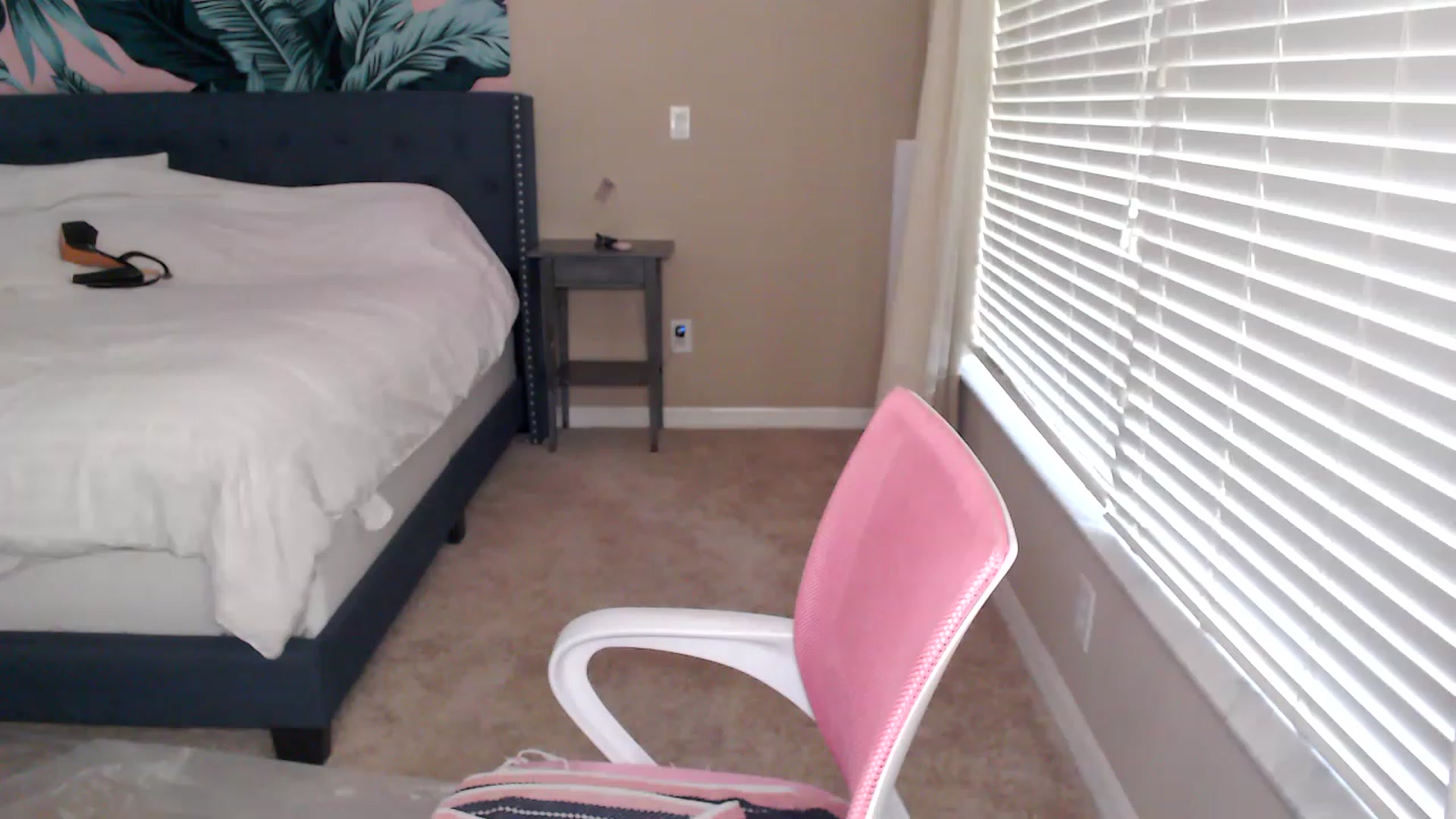 Gallery image thumbnail from AtomicMILF's myfreecams stream on, 01/13/2023, 16:33 image 13 of 20