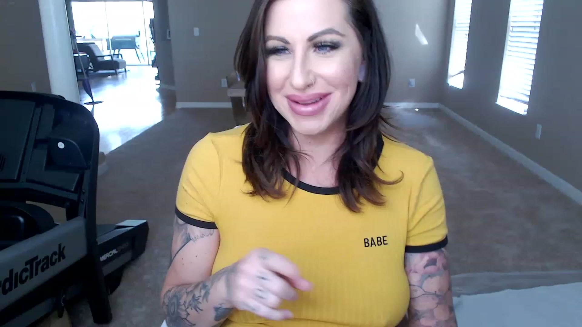 Gallery image thumbnail from AtomicMILF's myfreecams stream on, 01/20/2023, 16:25 image 10 of 20