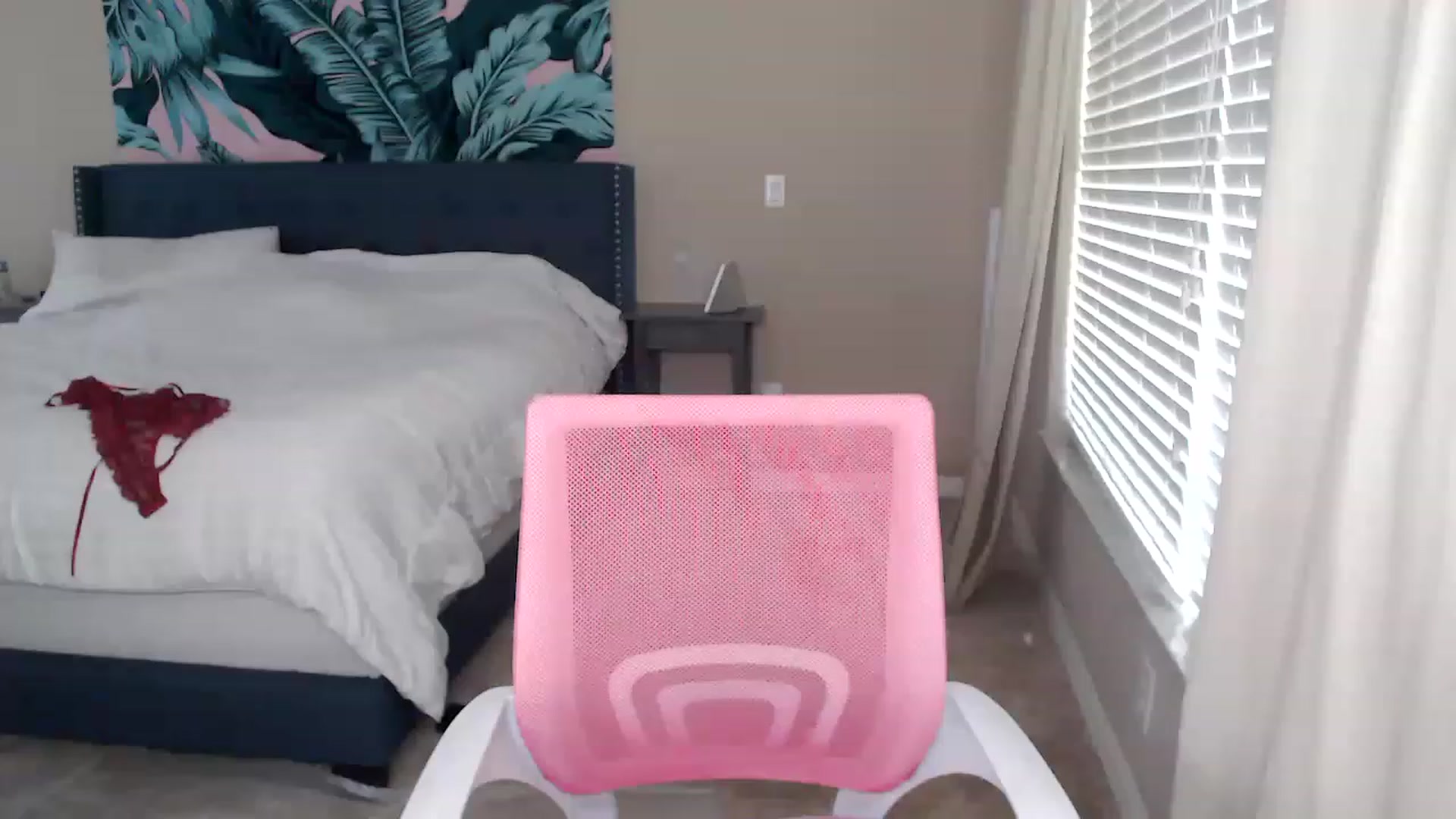 Gallery image thumbnail from AtomicMILF's myfreecams stream on, 01/30/2023, 16:59 image 17 of 20