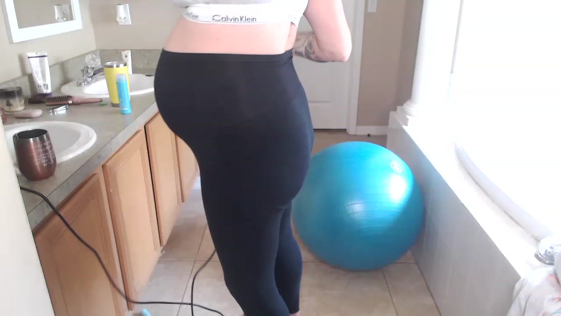 Gallery image thumbnail from AtomicMILF's myfreecams stream on, 02/23/2023, 16:10 image 20 of 20