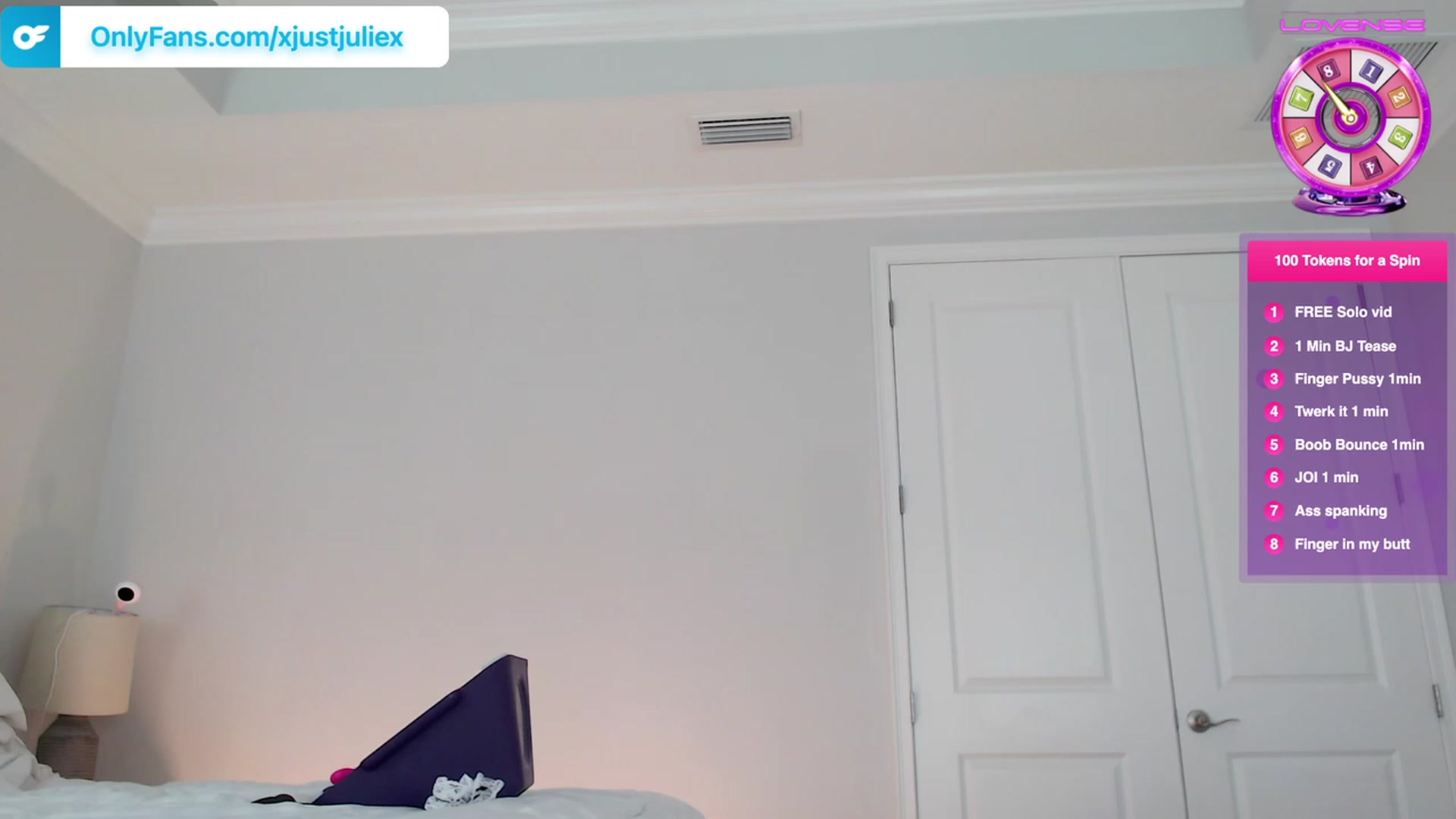 Gallery image thumbnail from AtomicMILF's myfreecams stream on, 08/25/2023, 15:26 image 13 of 20