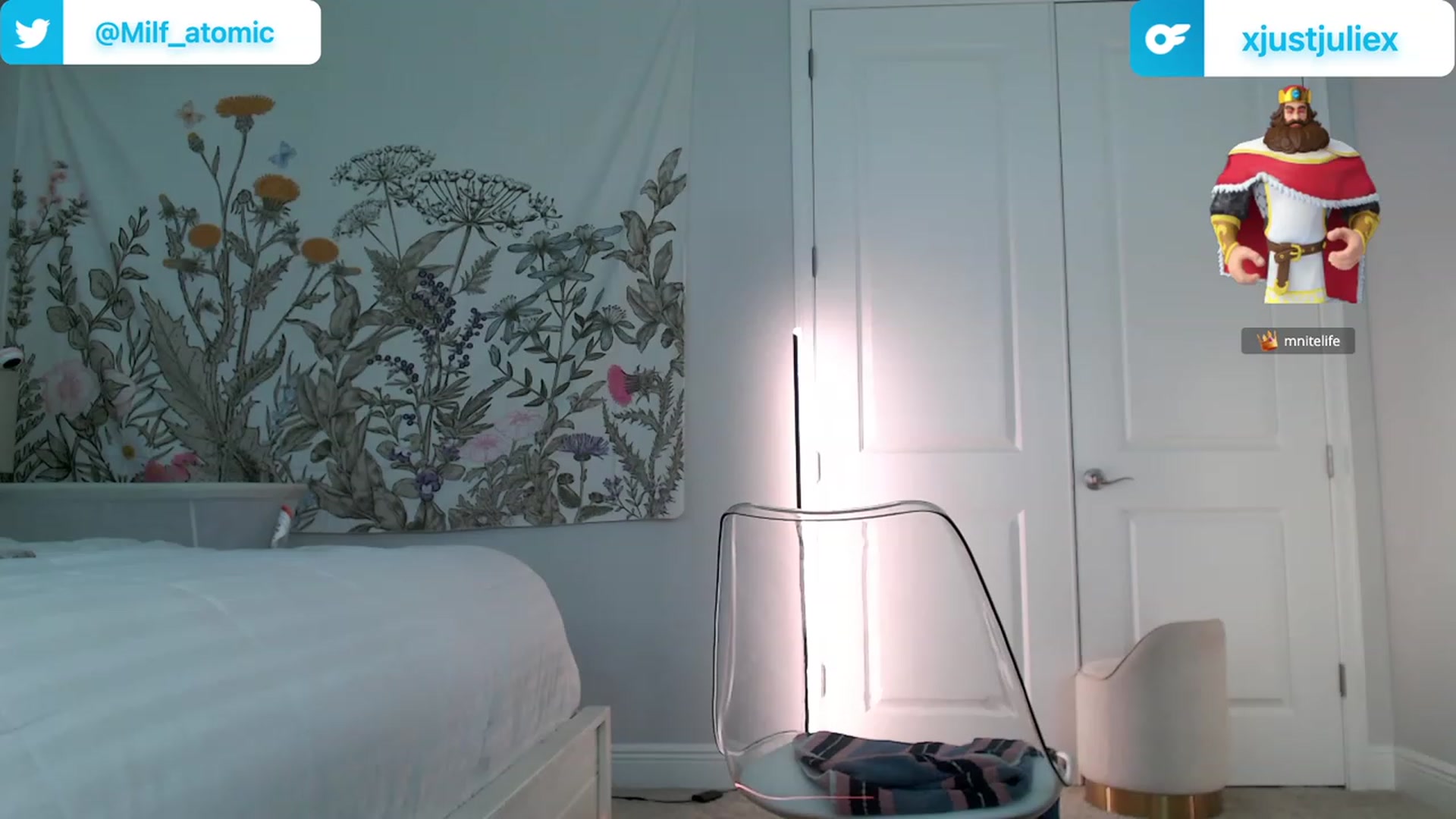 Gallery image thumbnail from AtomicMILF's myfreecams stream on, 09/17/2023, 16:20 image 13 of 20