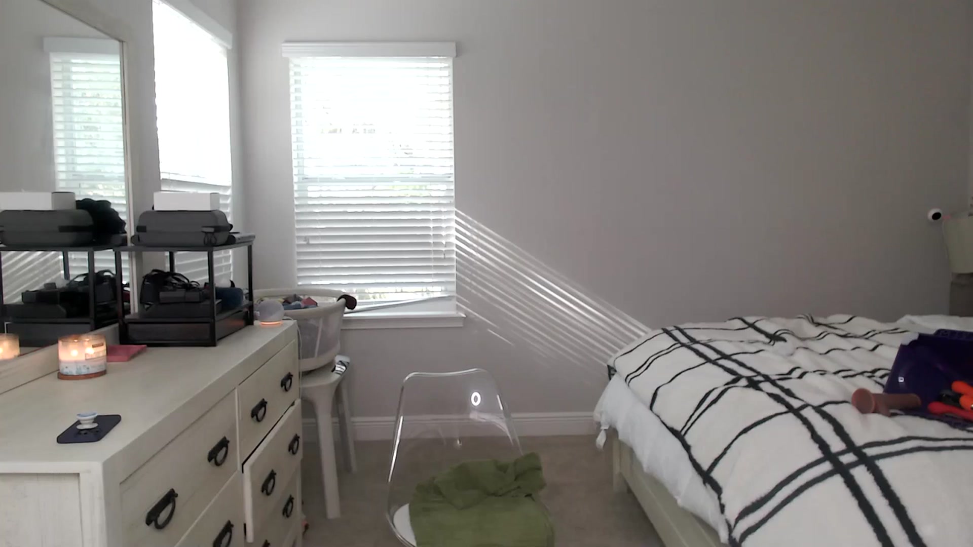 Gallery image thumbnail from AtomicMILF's myfreecams stream on, 12/05/2023, 15:29 image 11 of 20