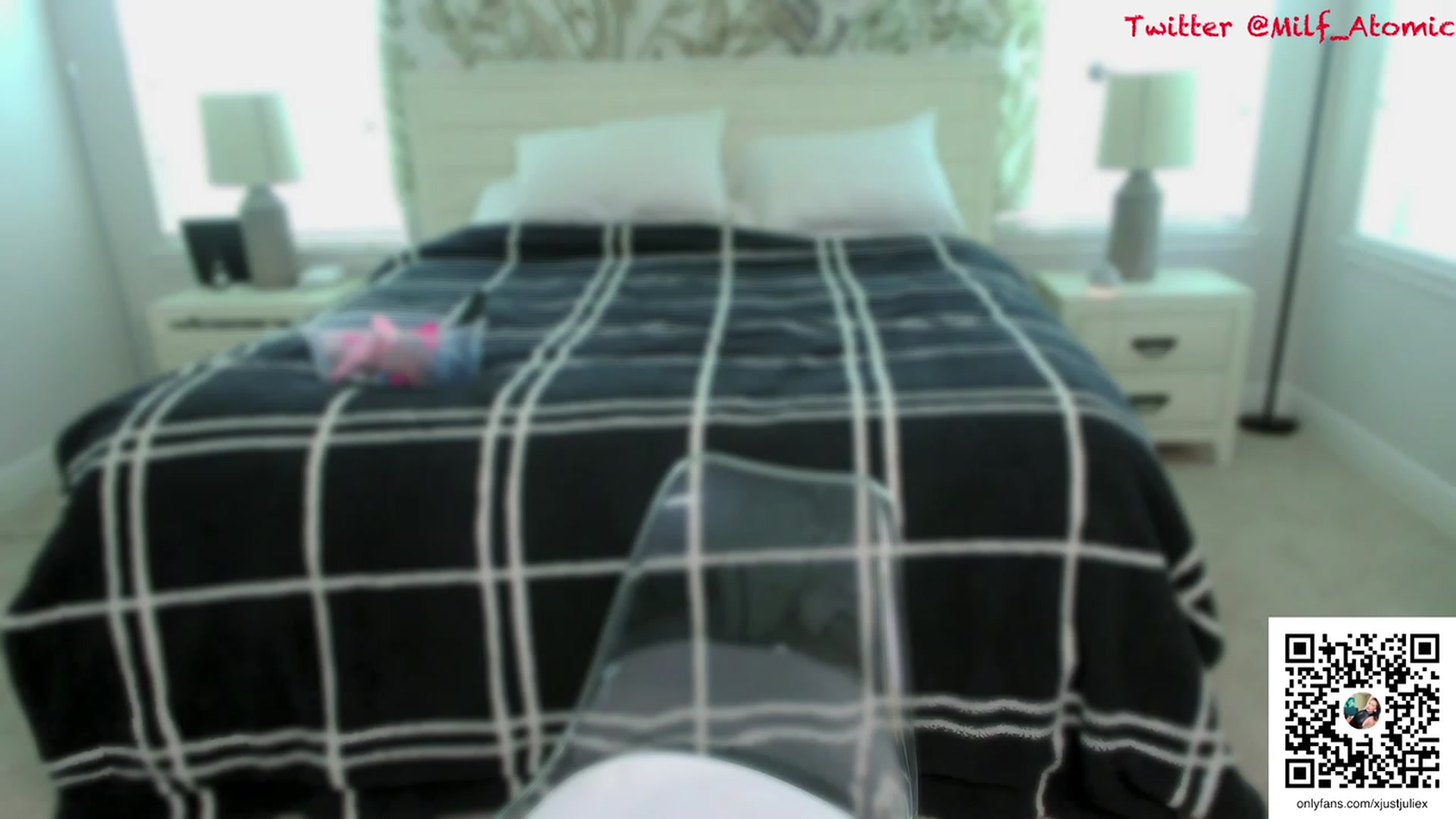 Gallery image thumbnail from AtomicMILF's myfreecams stream on, 01/26/2024, 17:11 image 14 of 20