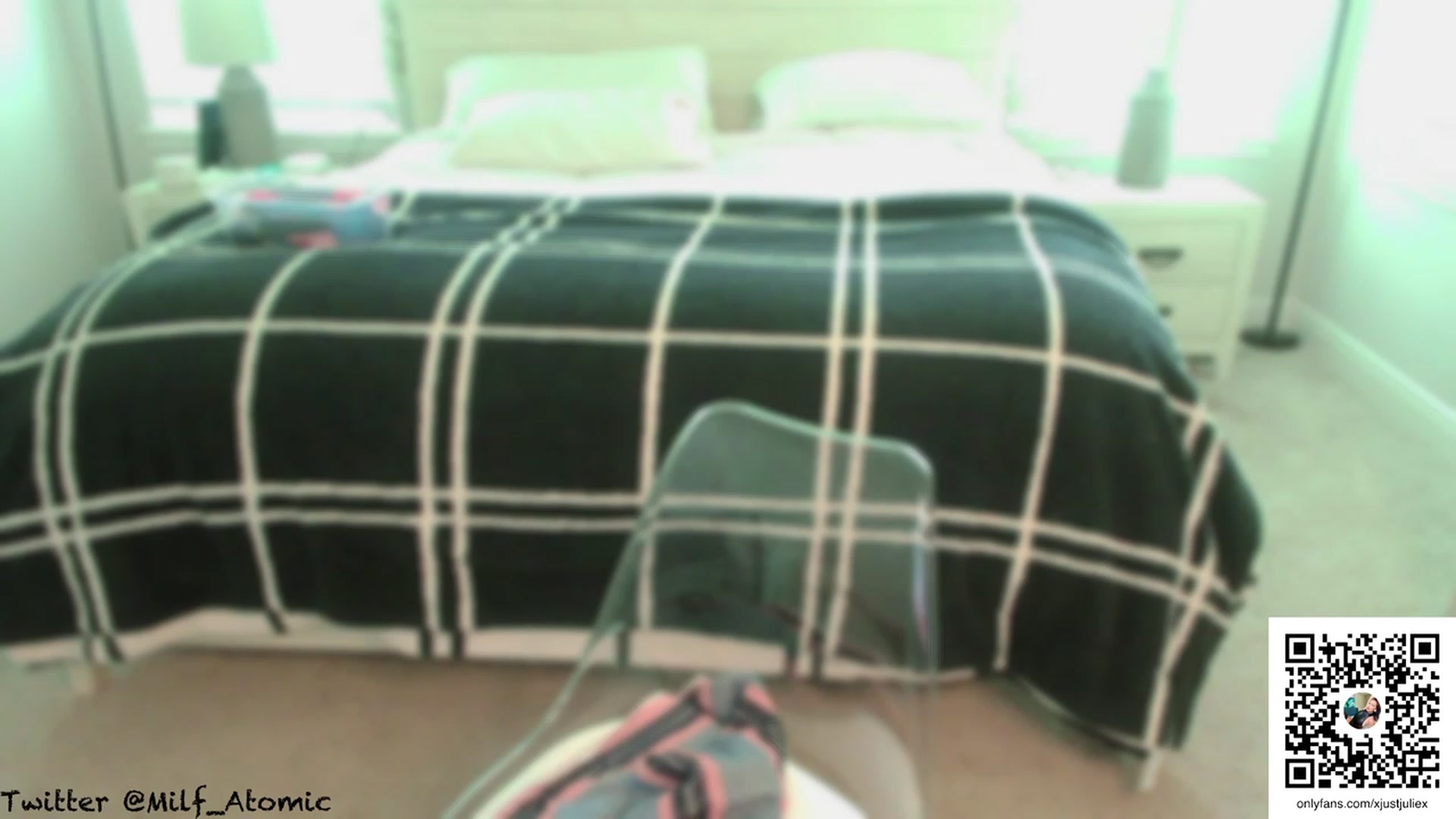 Gallery image thumbnail from AtomicMILF's myfreecams stream on, 02/07/2024, 17:44 image 14 of 20