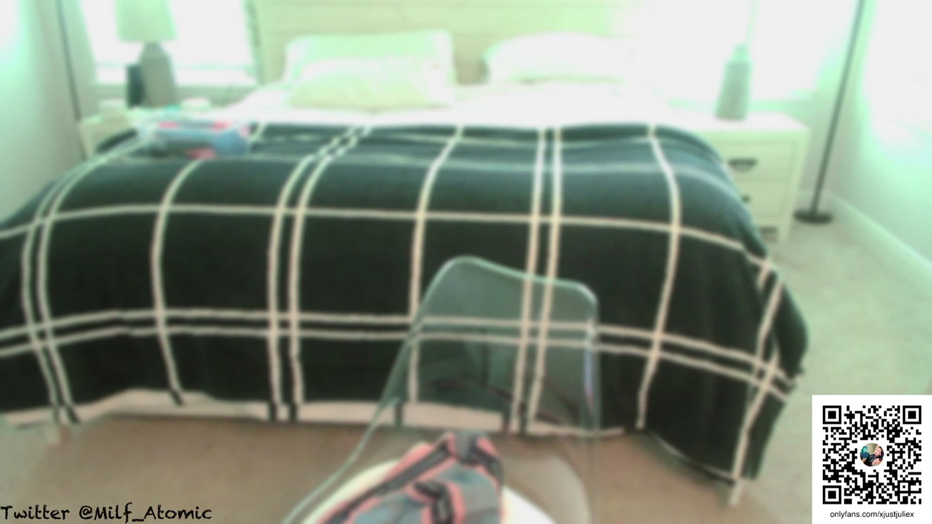Gallery image thumbnail from AtomicMILF's myfreecams stream on, 02/07/2024, 17:44 image 18 of 20