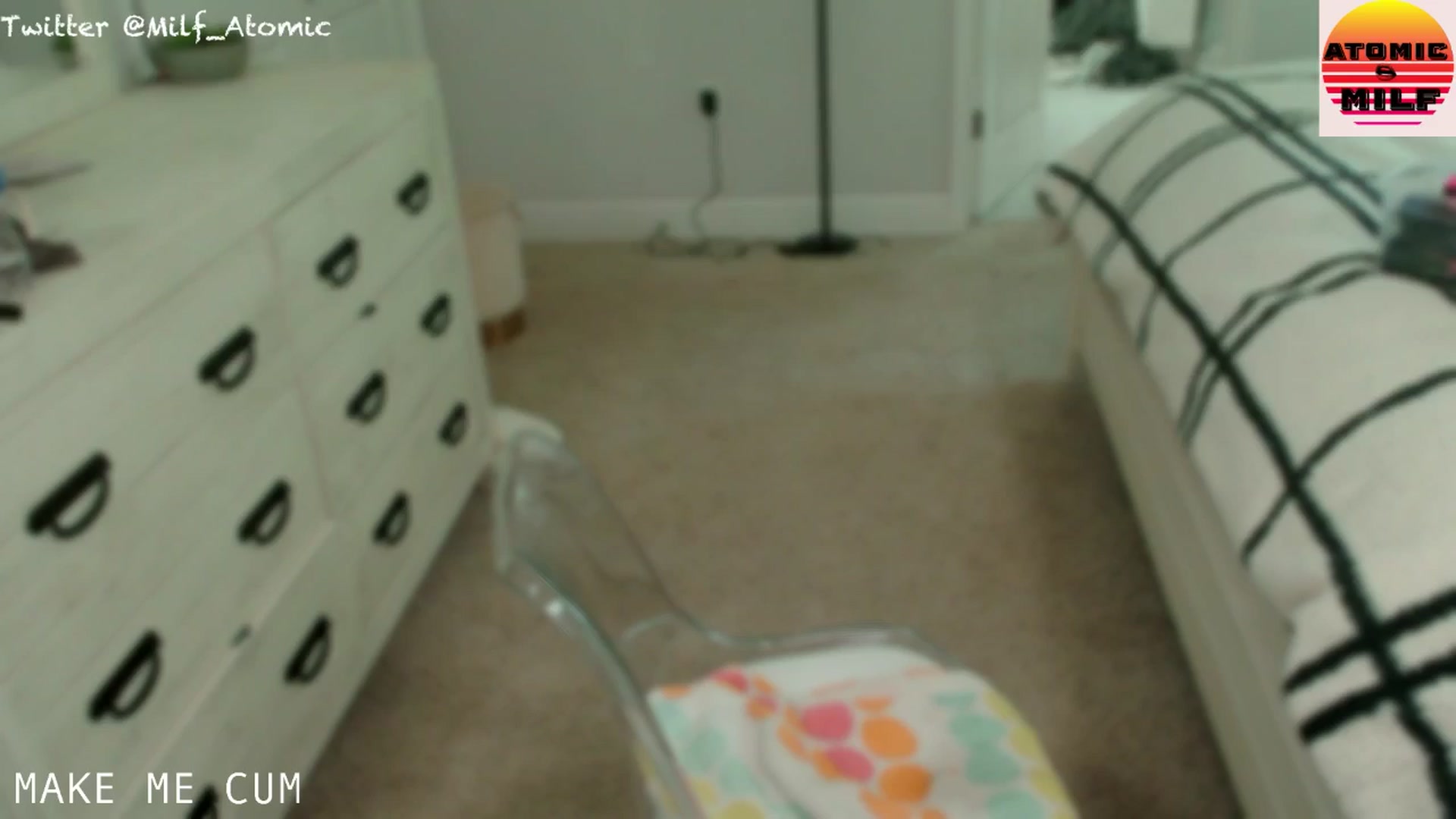 Gallery image thumbnail from AtomicMILF's myfreecams stream on, 05/13/2024, 14:29 image 14 of 20
