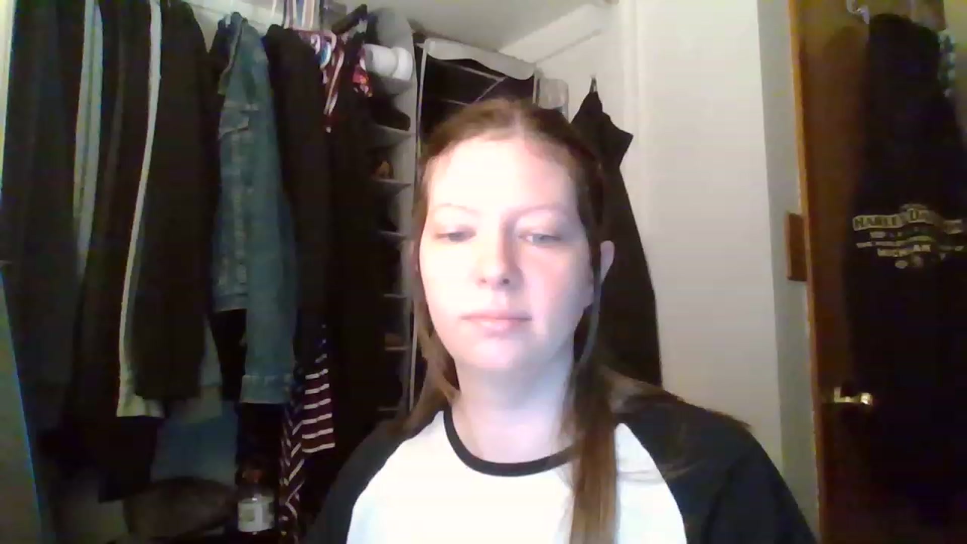 Gallery image thumbnail from Atomic_Ash's myfreecams stream on, 04/17/2023, 14:29 image 15 of 20