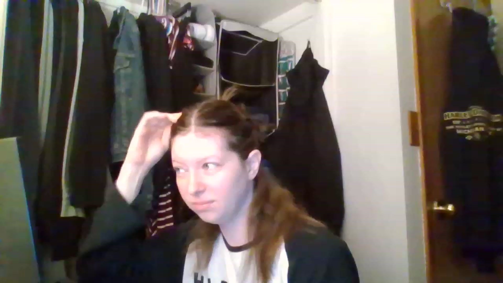 Gallery image thumbnail from Atomic_Ash's myfreecams stream on, 04/17/2023, 14:29 image 8 of 20