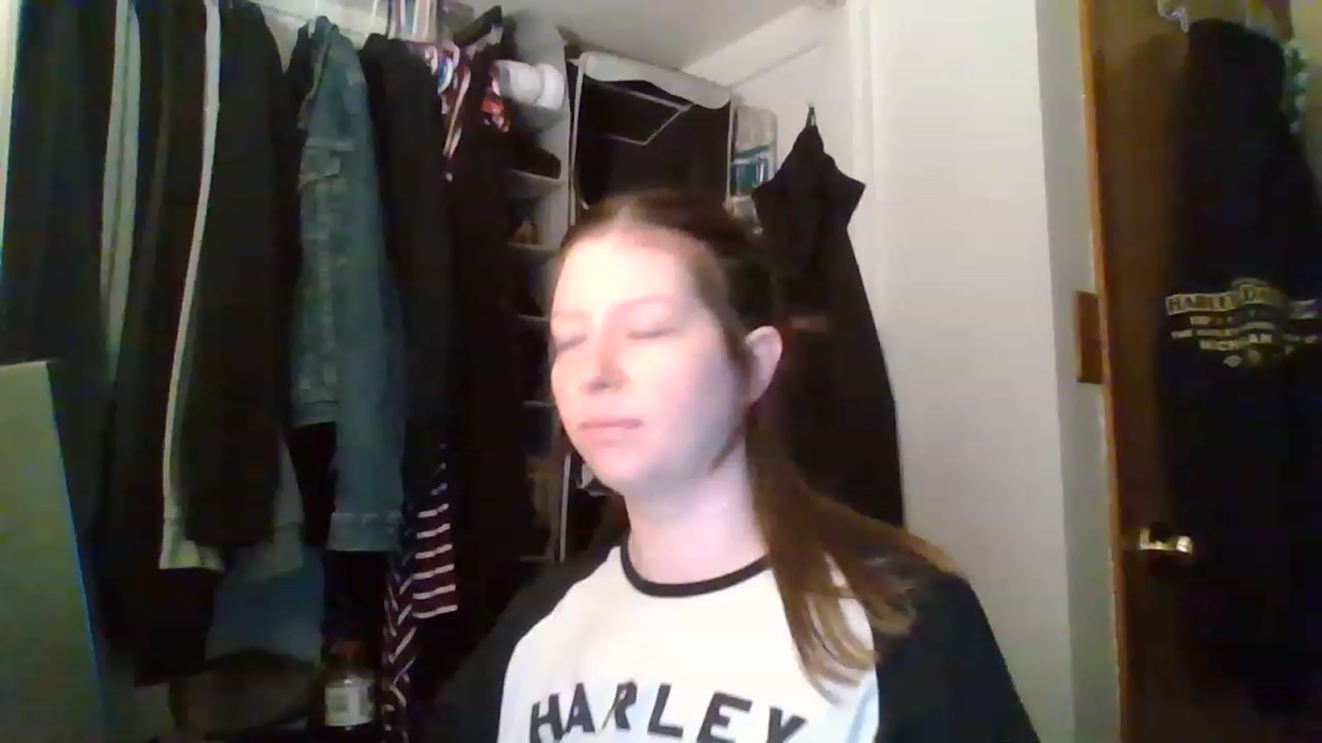 Gallery image thumbnail from Atomic_Ash's myfreecams stream on, 04/17/2023, 14:29 image 13 of 20