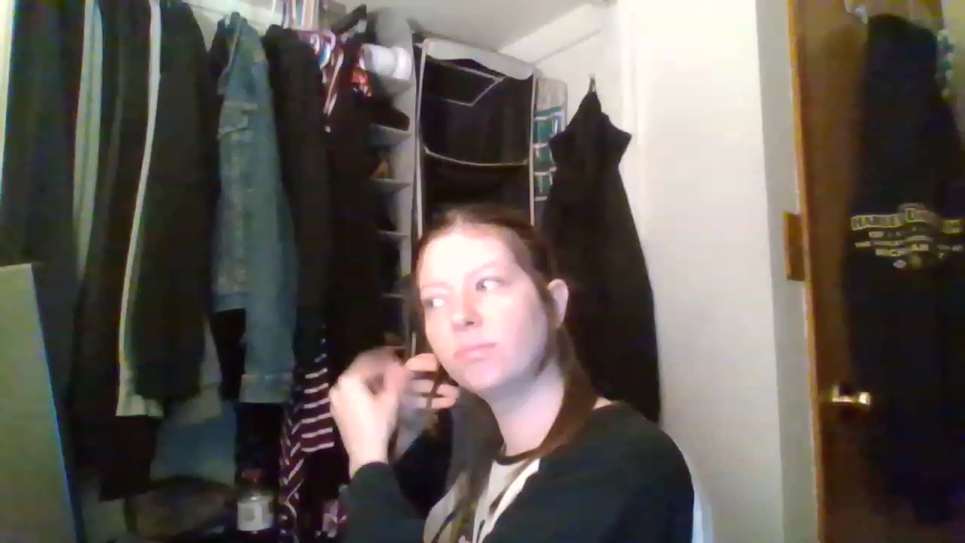 Gallery image thumbnail from Atomic_Ash's myfreecams stream on, 04/17/2023, 14:29 image 12 of 20