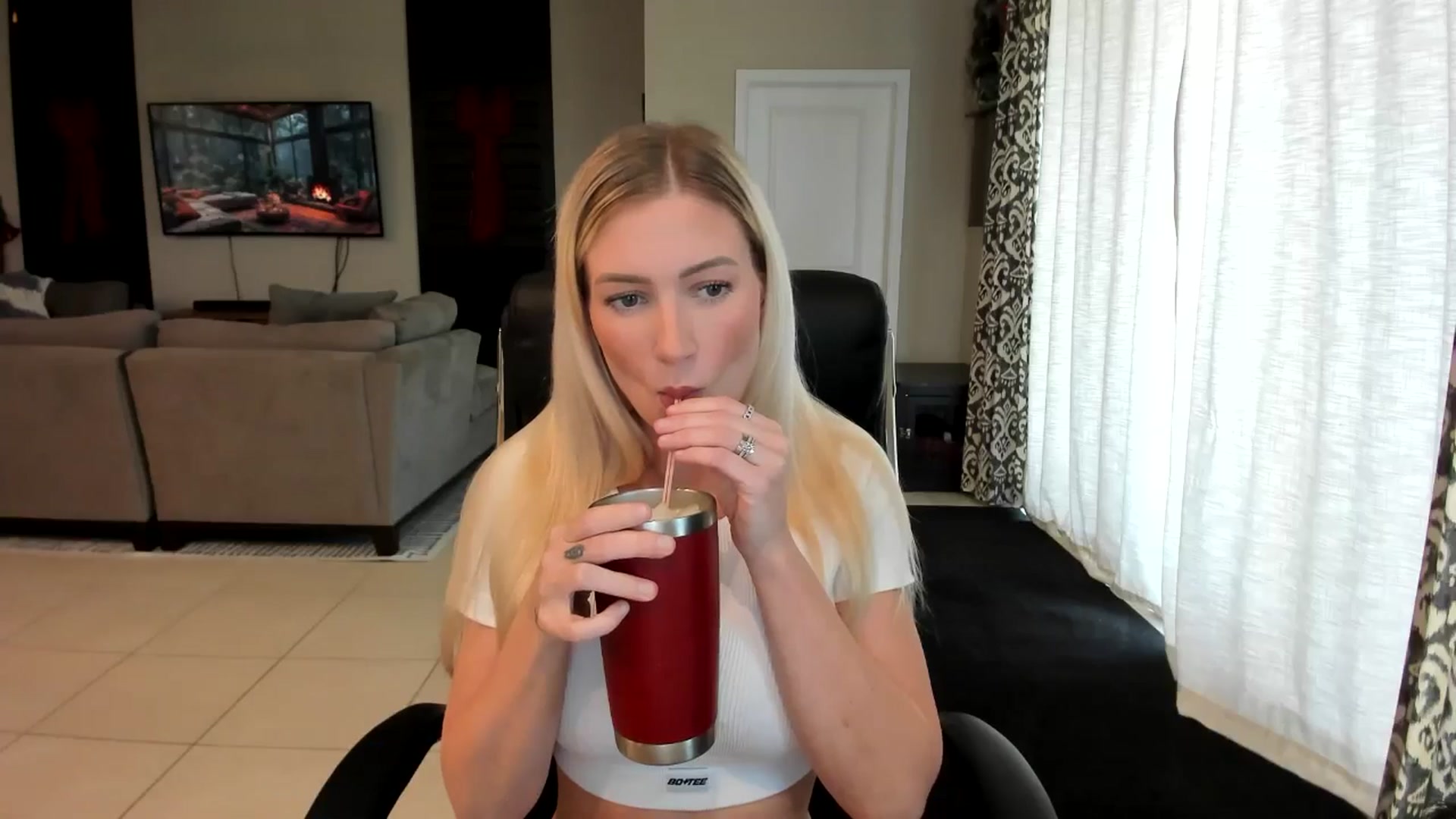 Gallery image thumbnail from AubreeMartin's myfreecams stream on, 01/27/2025, 18:49 image 2 of 20
