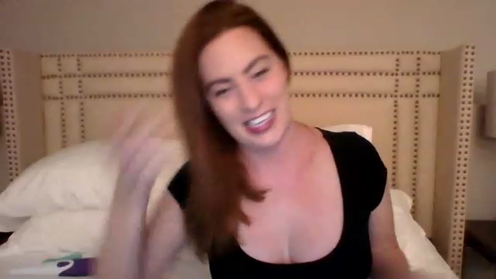 Gallery image thumbnail from AubreyMonroe's myfreecams stream on, 12/03/2022, 10:42 image 17 of 20
